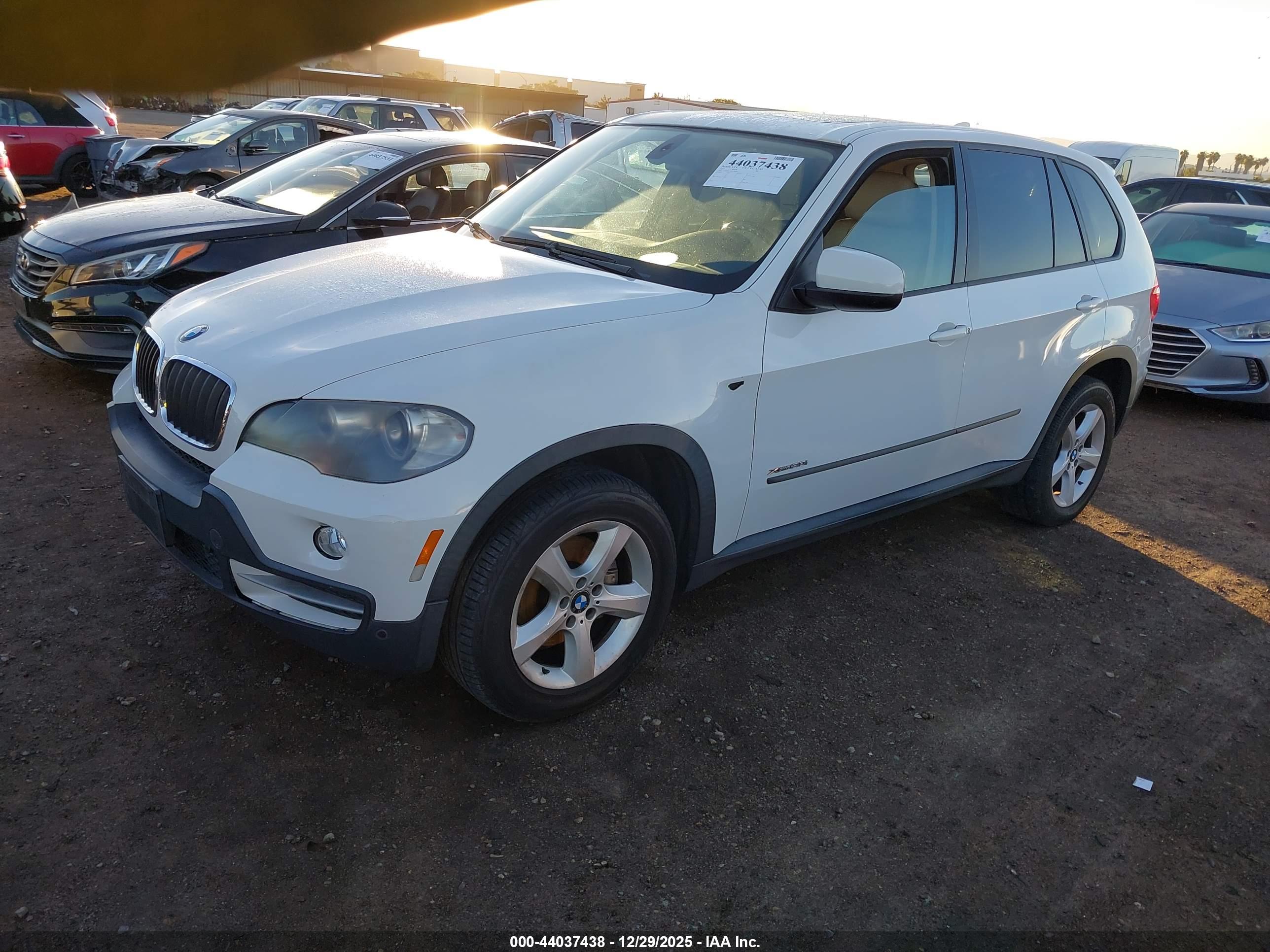 BMW X5 image 2
