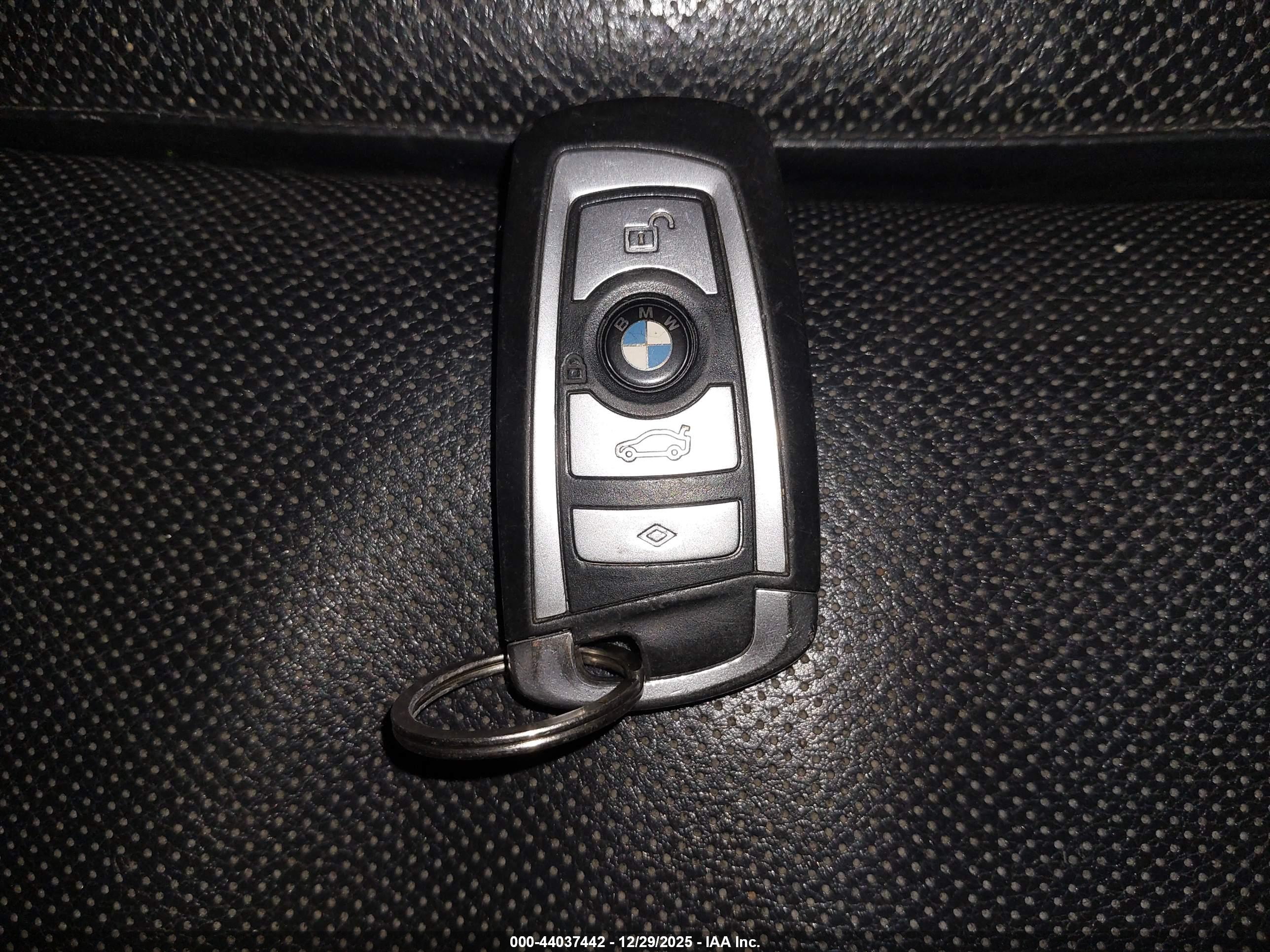 BMW 750LI image 11