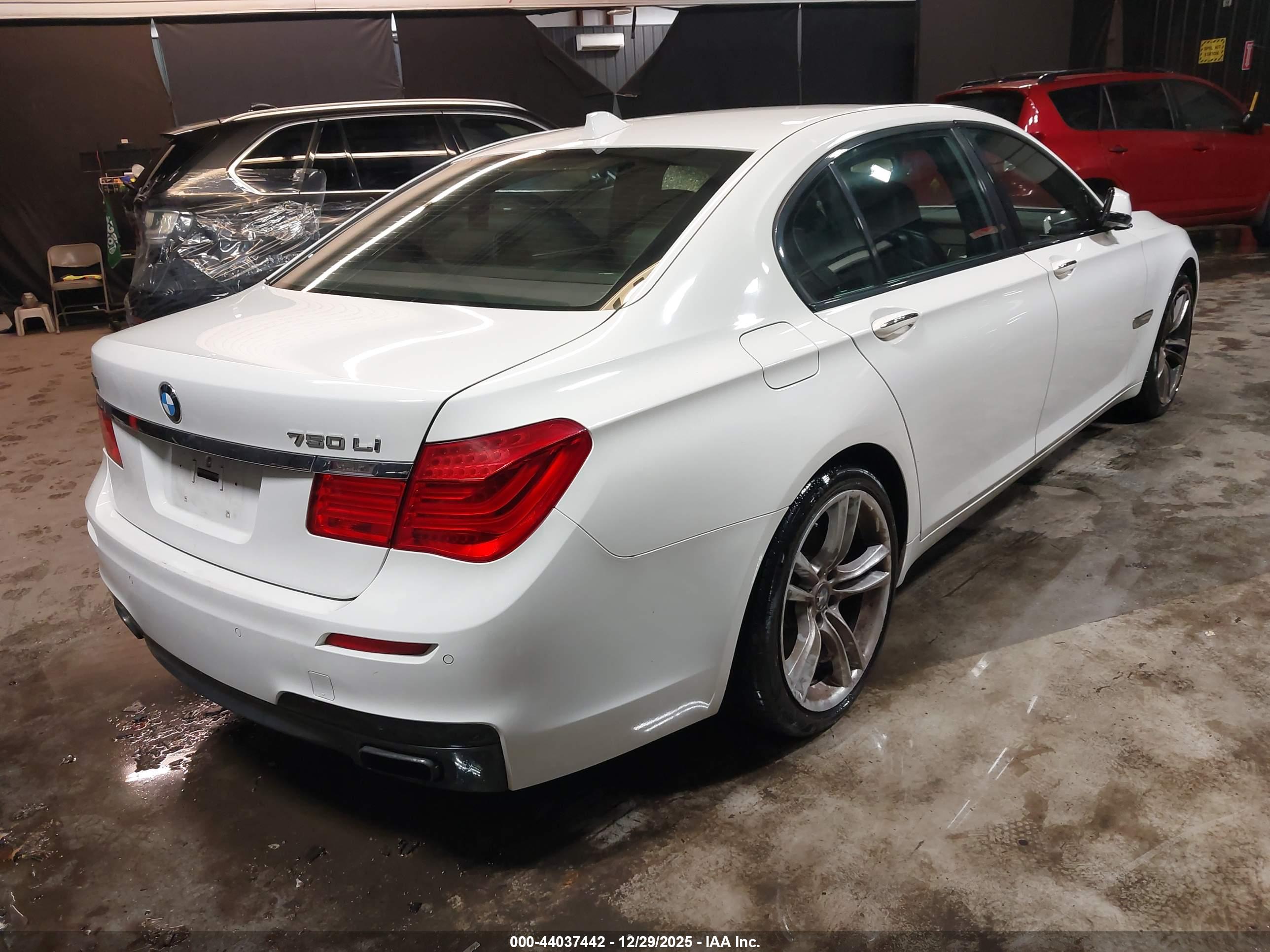 BMW 750LI image 4