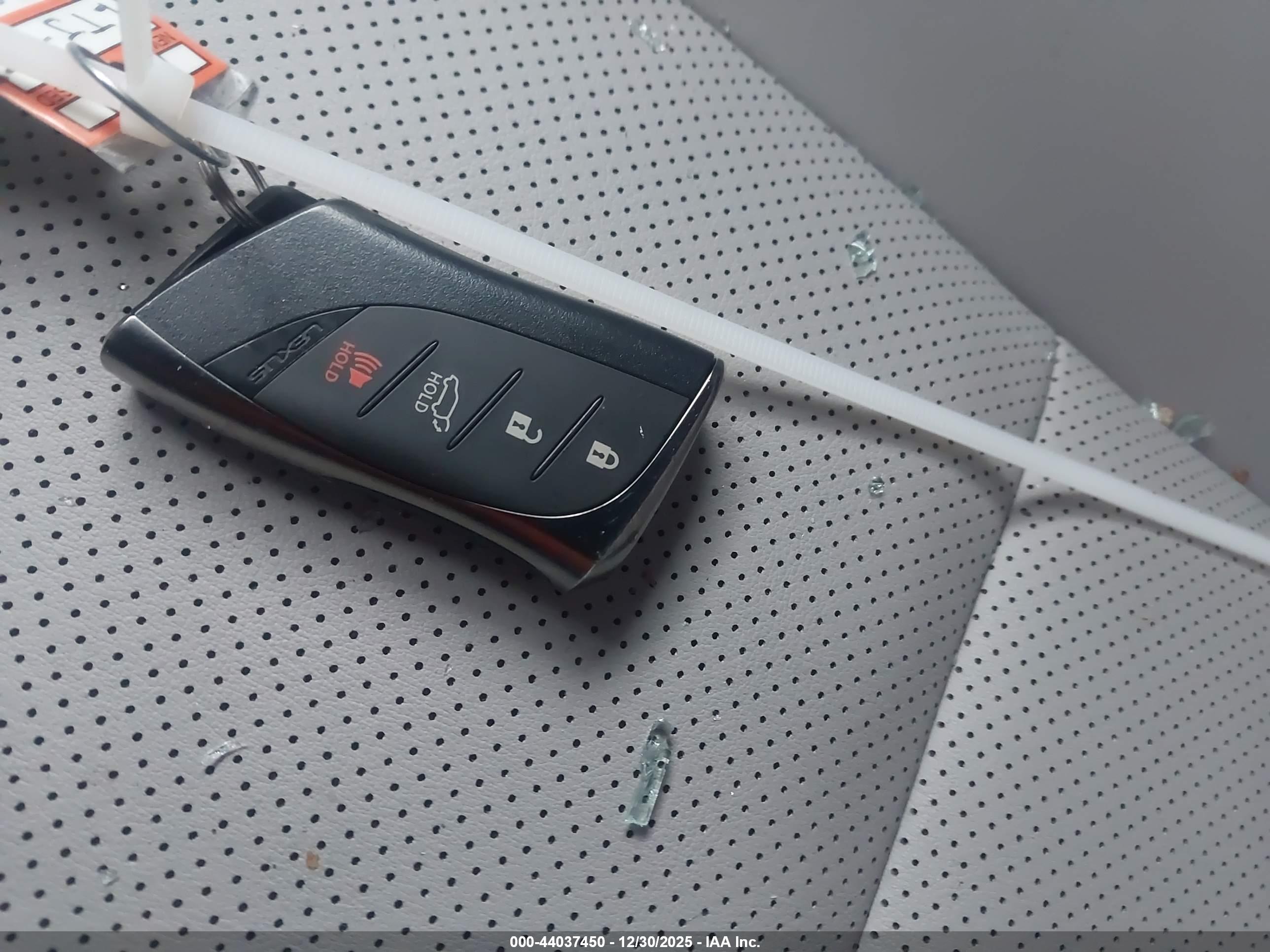 LEXUS RX image 11