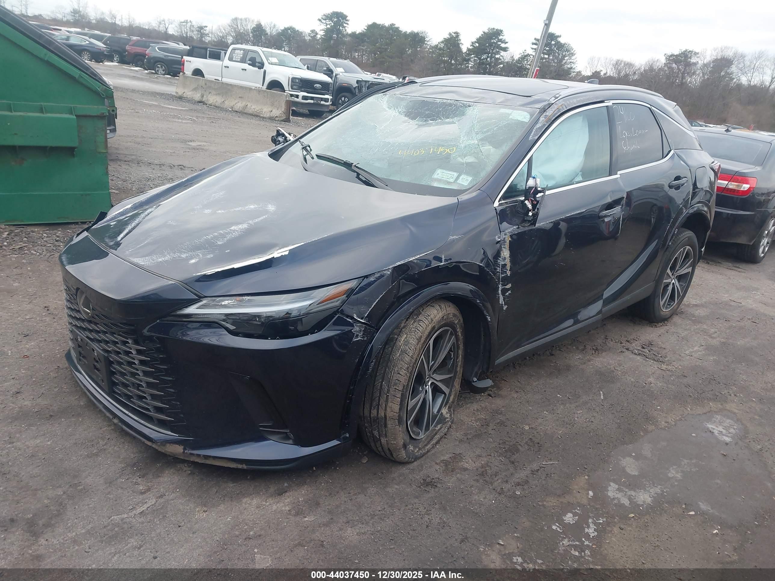 LEXUS RX image 2
