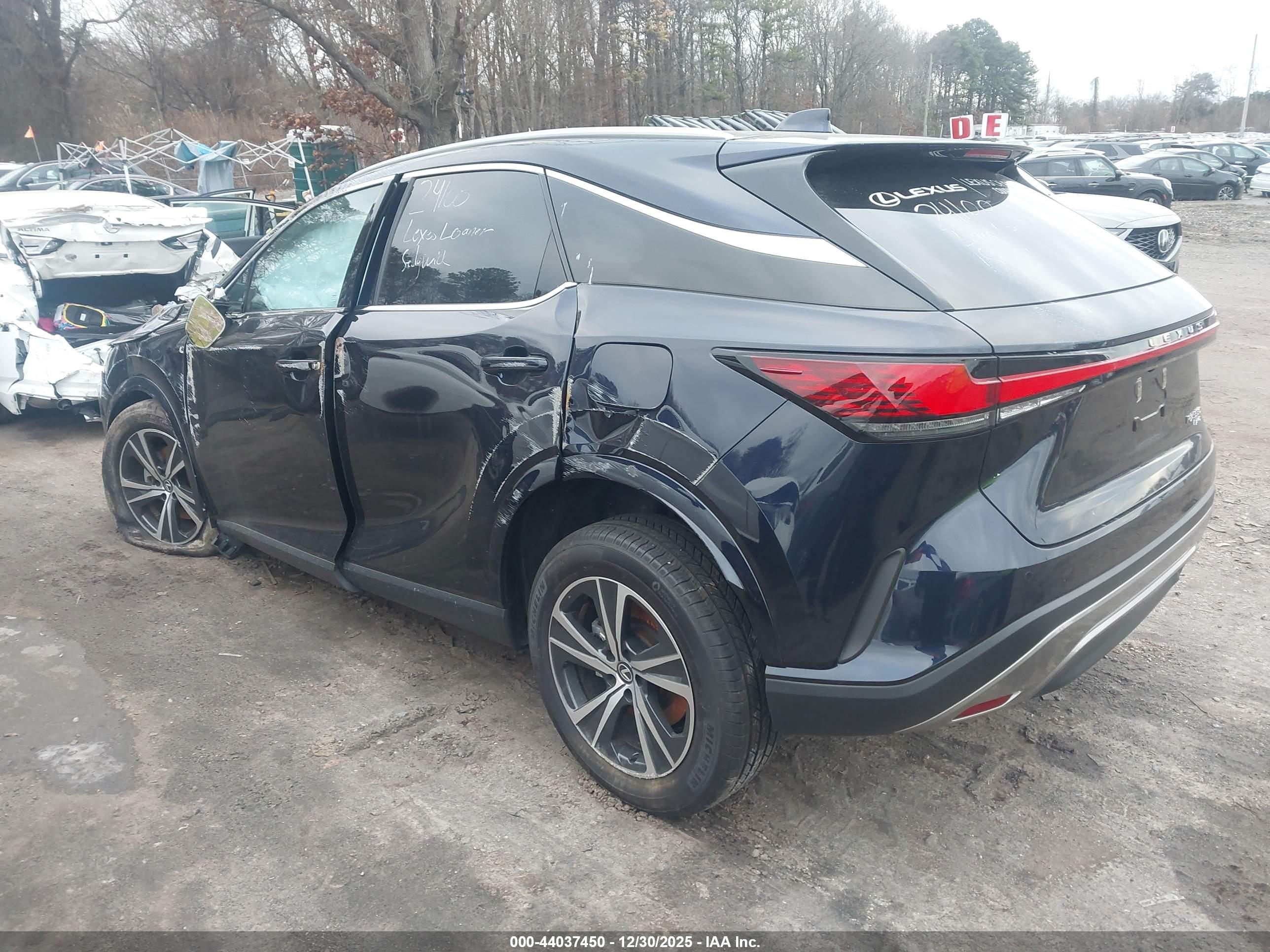 LEXUS RX image 3