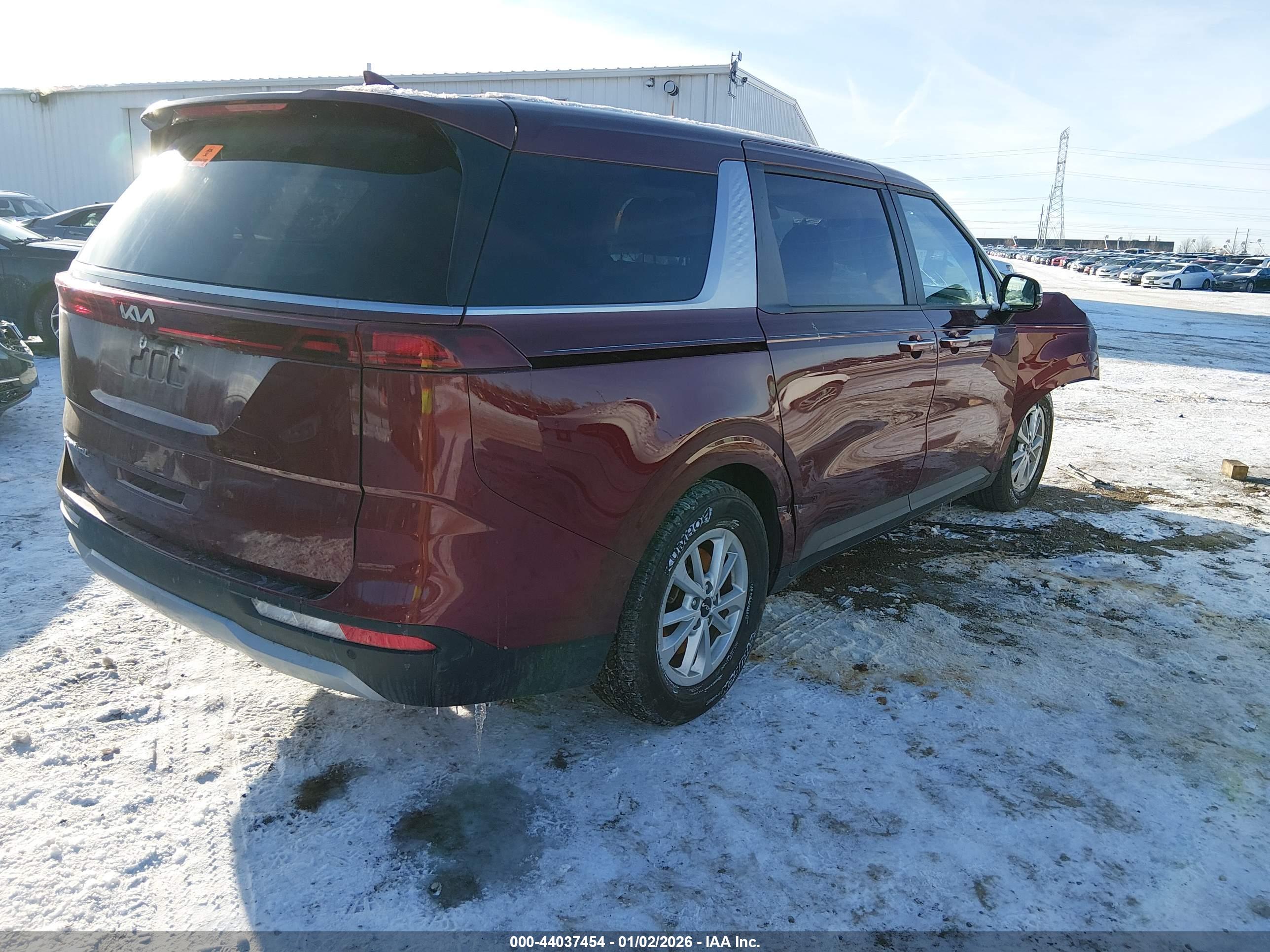 KIA CARNIVAL image 4