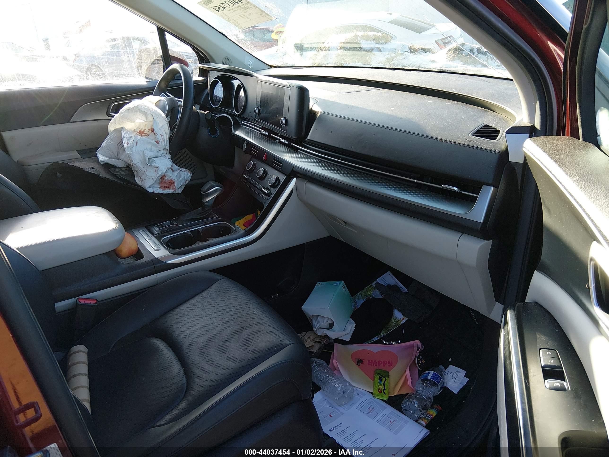 KIA CARNIVAL image 5