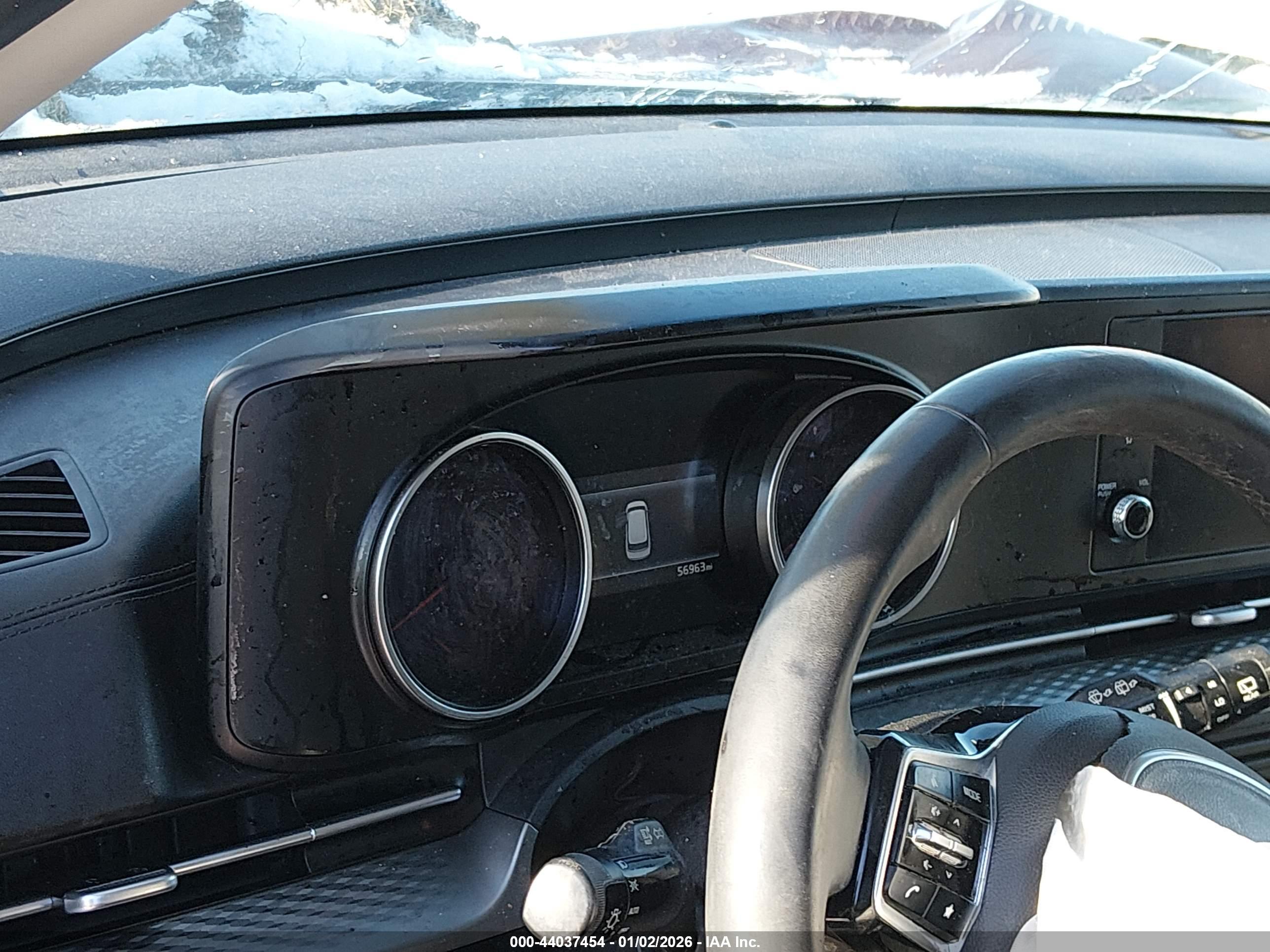 KIA CARNIVAL image 7