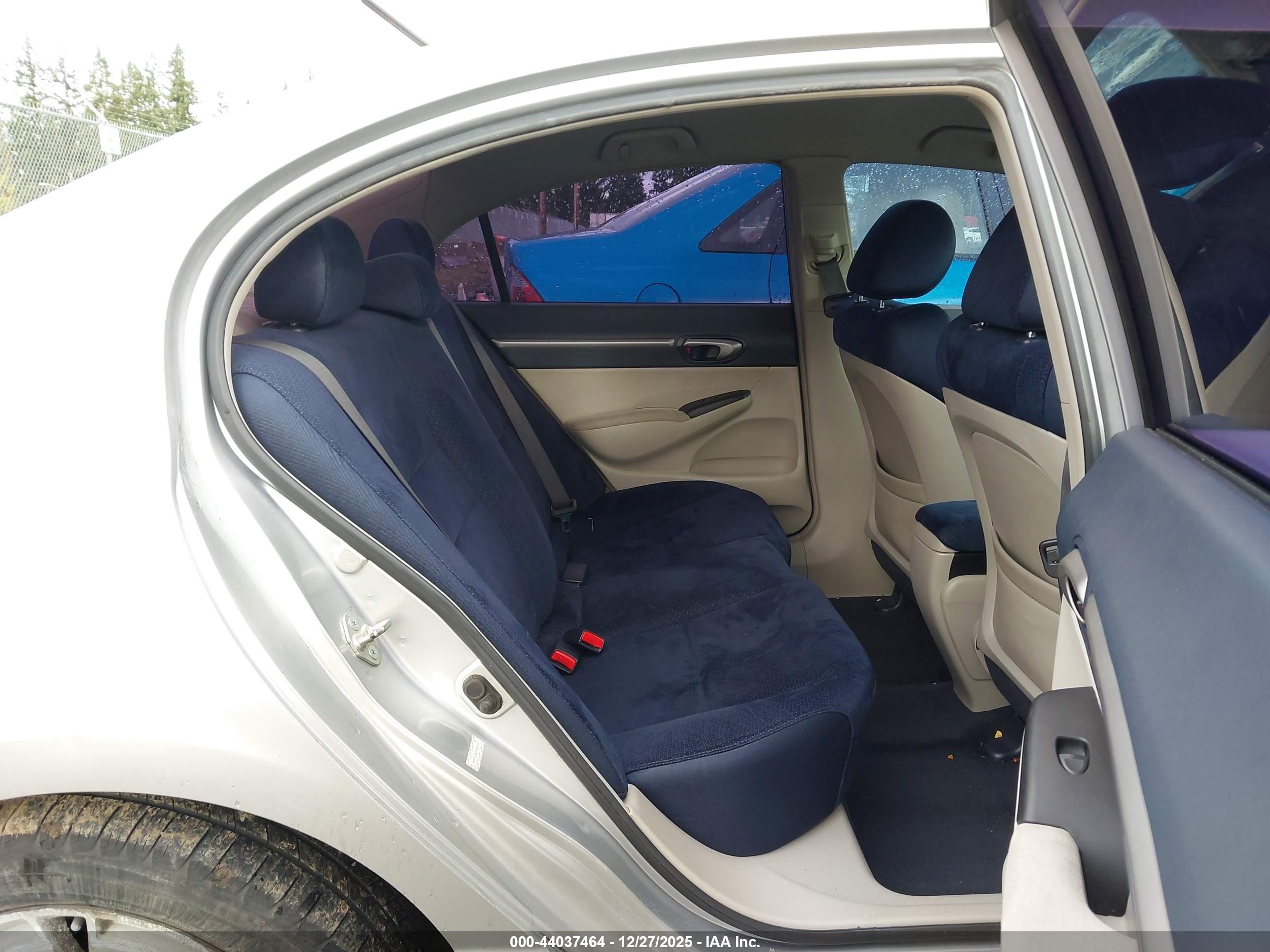 HONDA CIVIC image 8