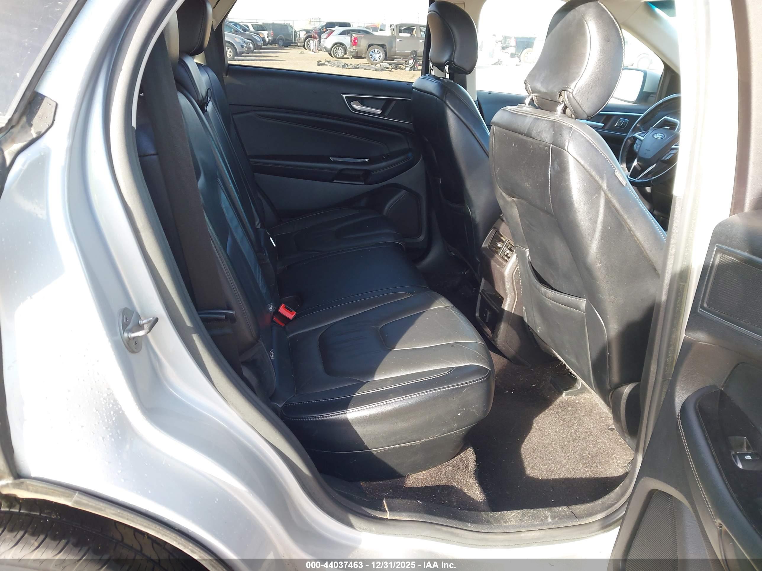 FORD EDGE image 8