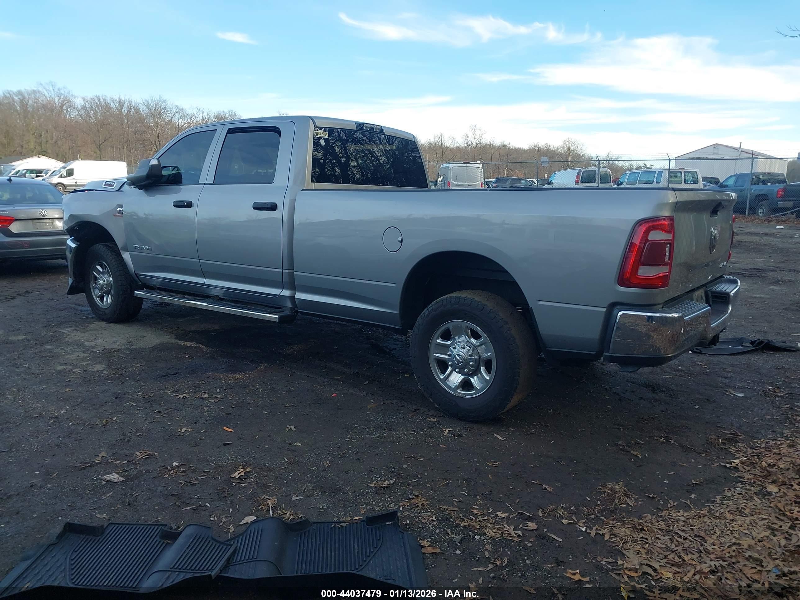 RAM 3500 image 3