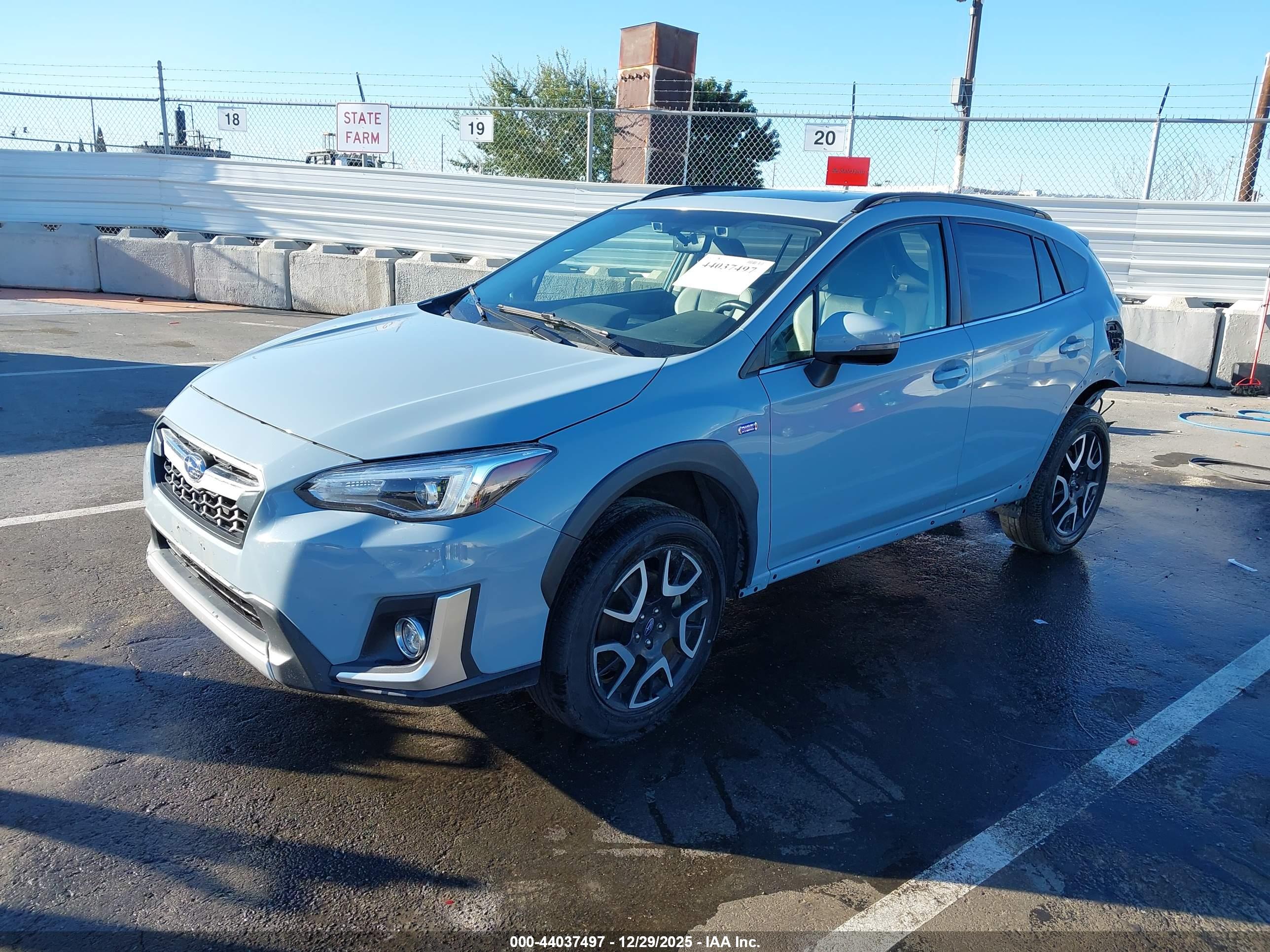 SUBARU CROSSTREK image 2