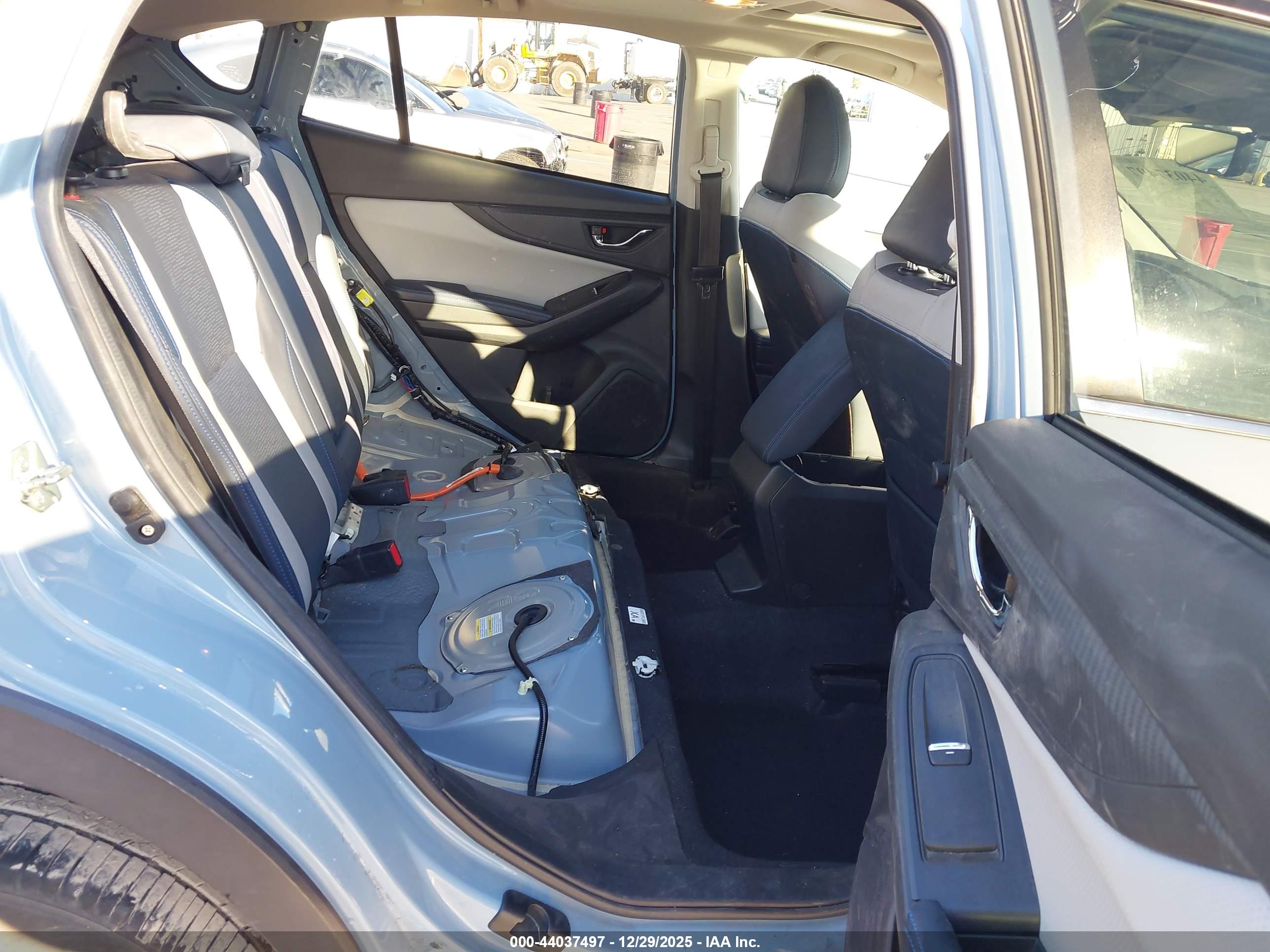 SUBARU CROSSTREK image 8