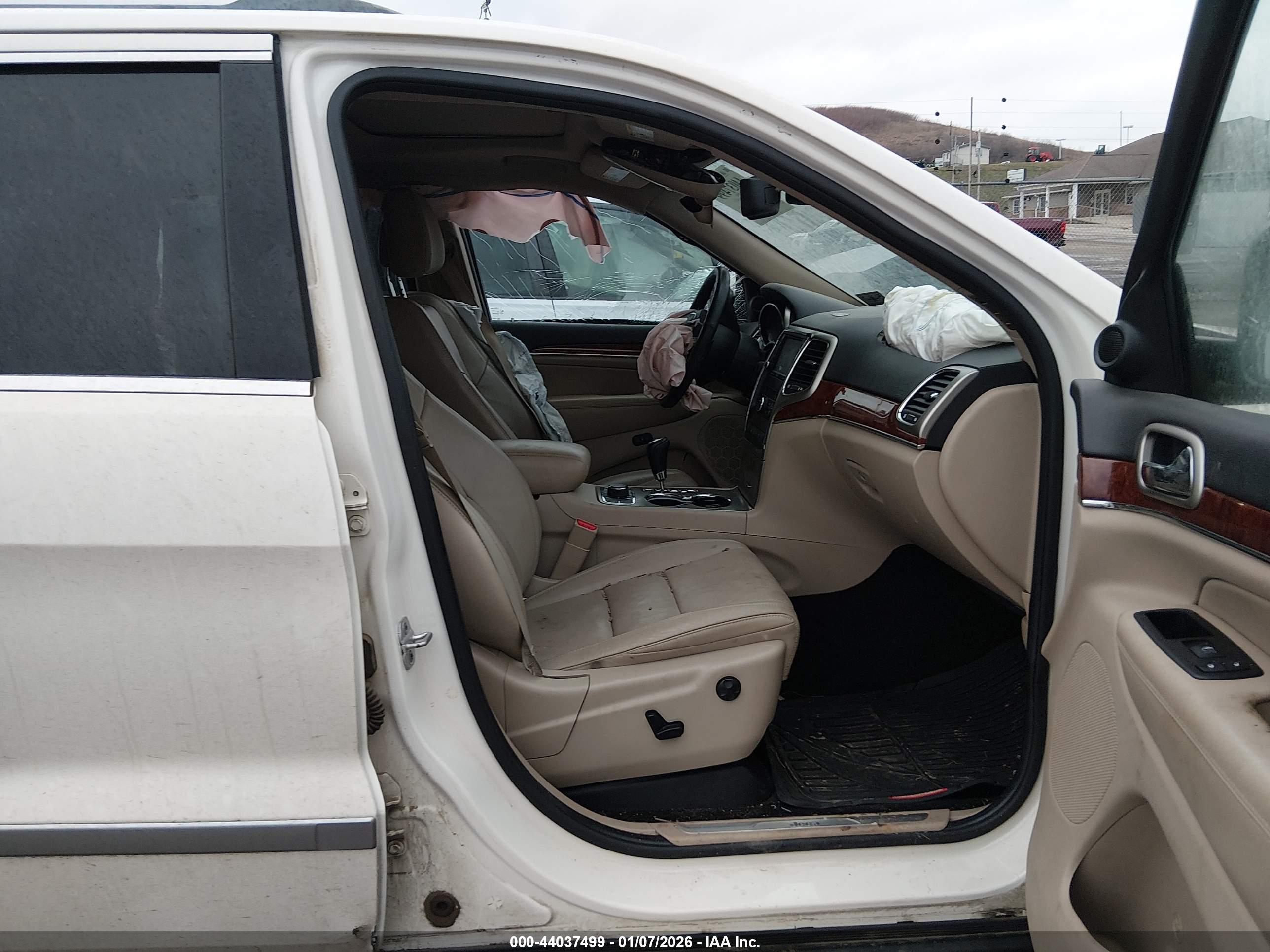 JEEP GRAND image 5