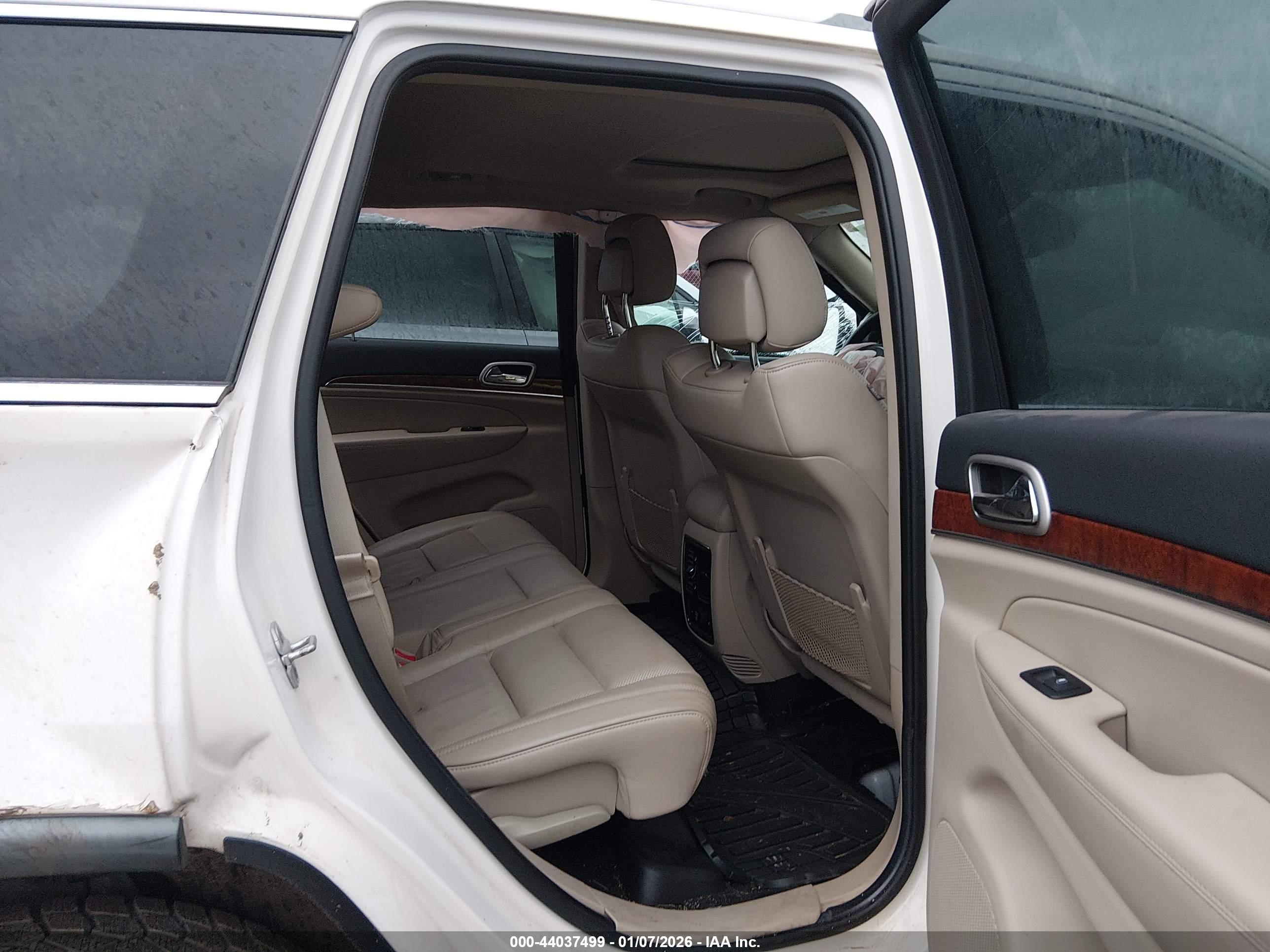 JEEP GRAND image 8