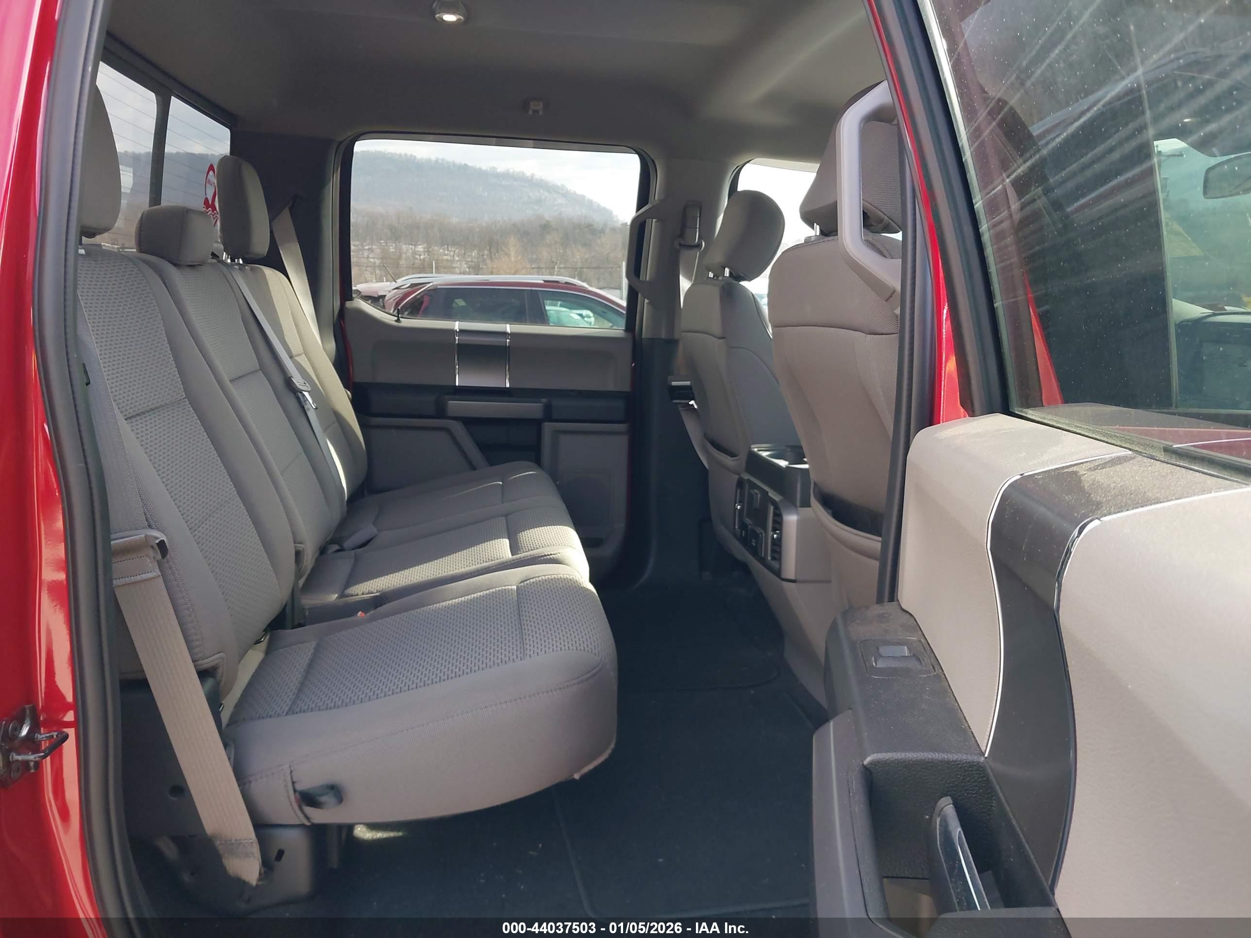 FORD F-150 image 8