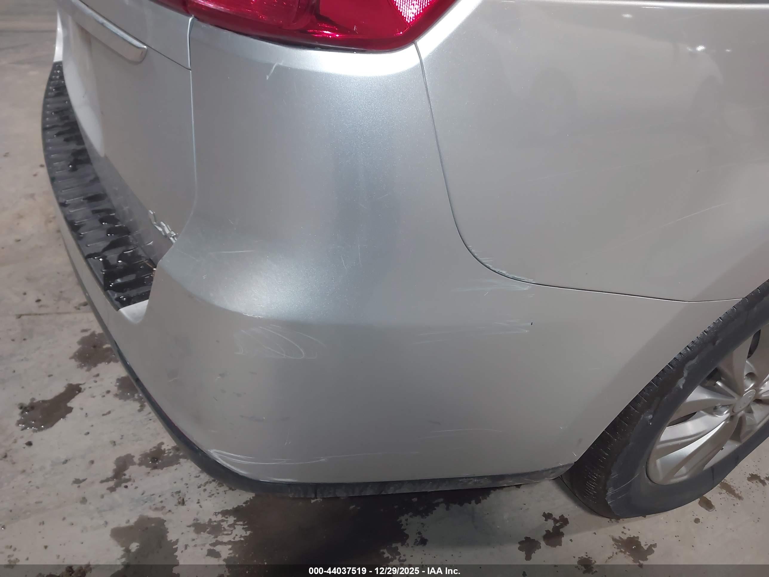 KIA SEDONA image 6