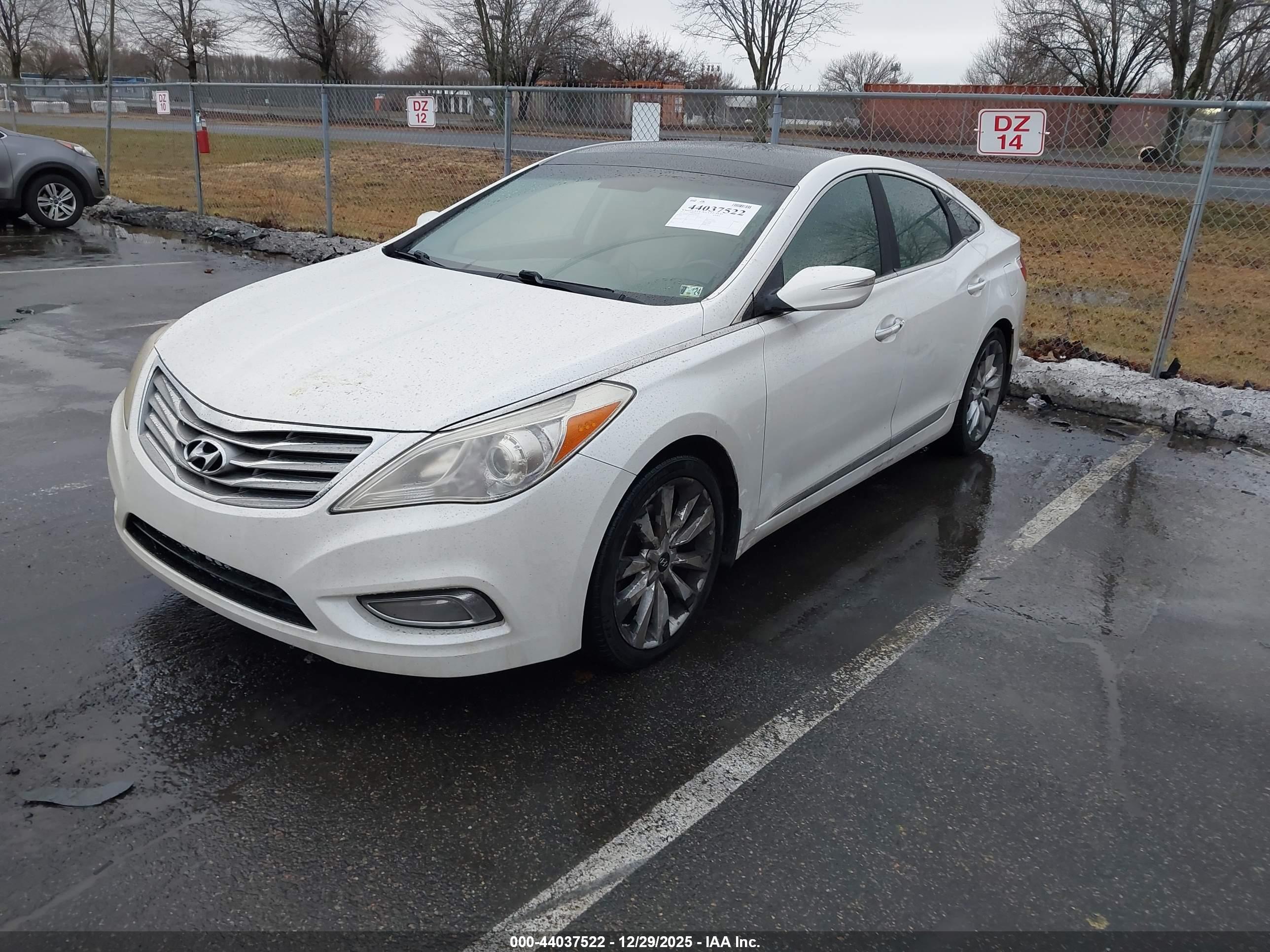 HYUNDAI AZERA image 2