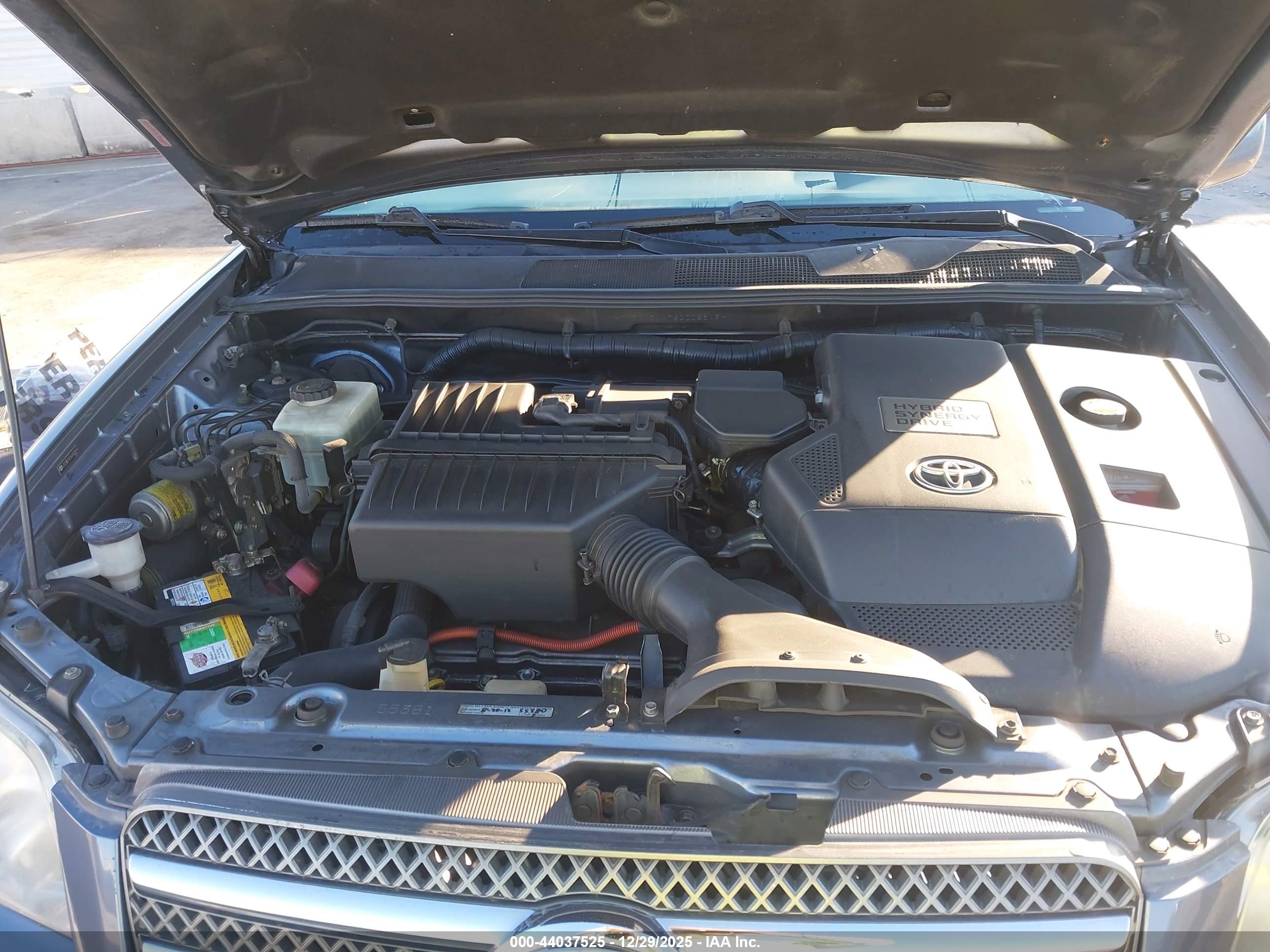 TOYOTA HIGHLANDER image 10