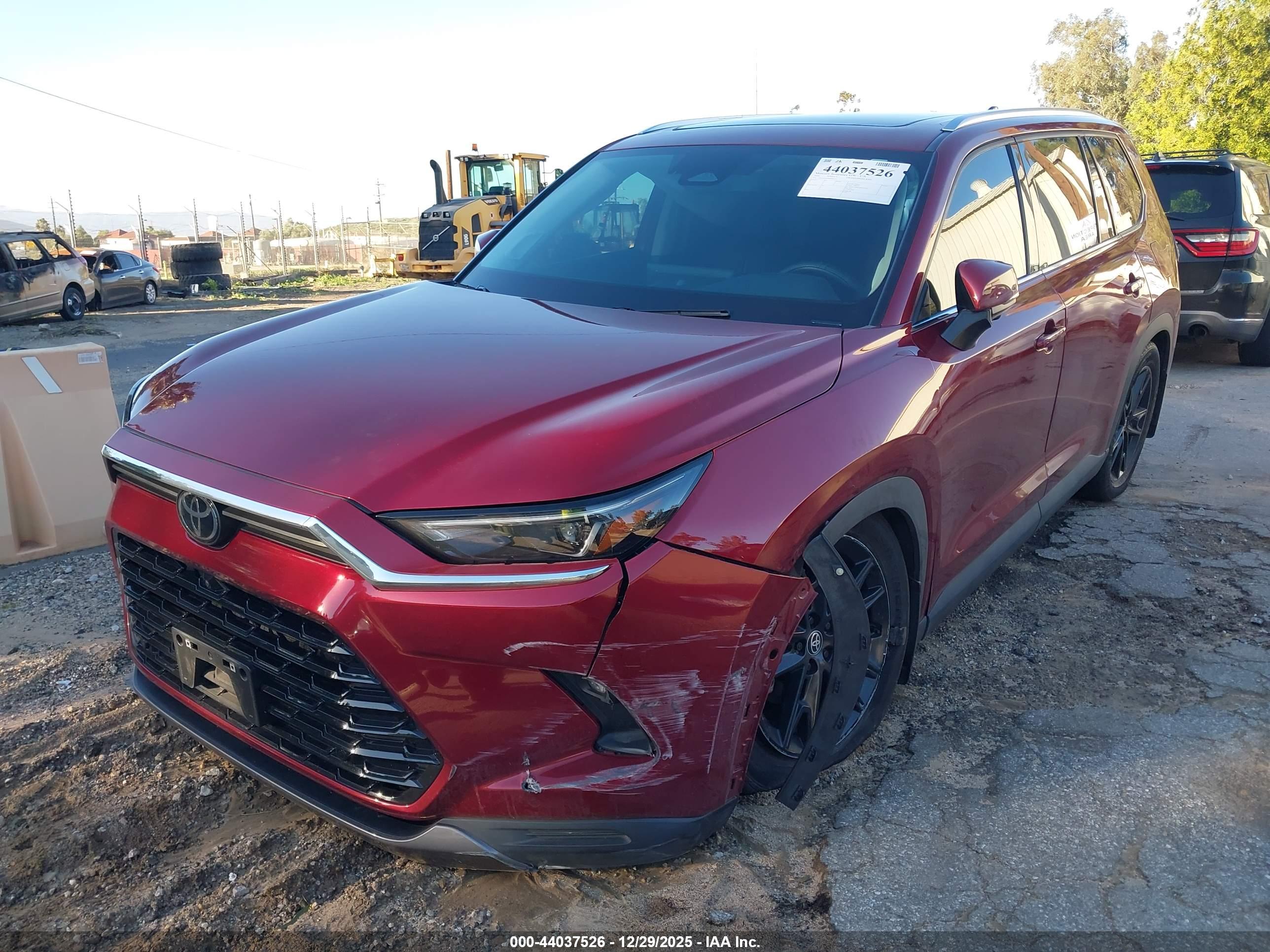 TOYOTA GRAND image 2