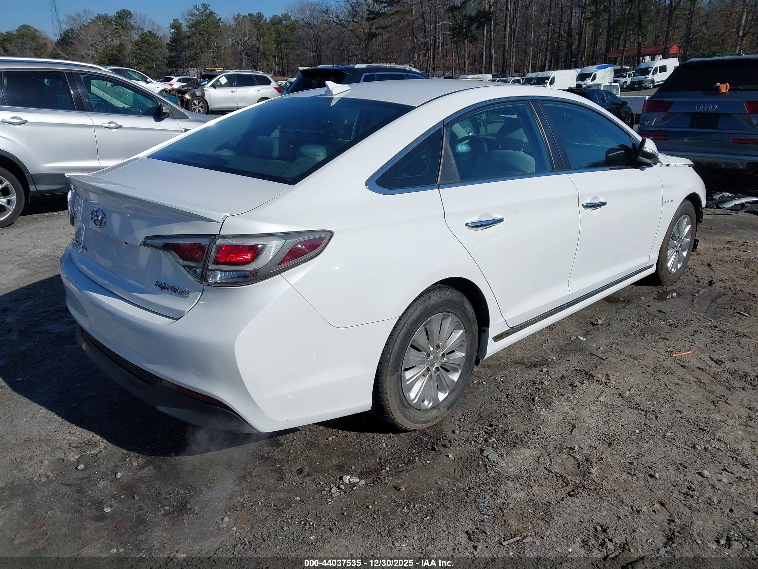 HYUNDAI SONATA image 4
