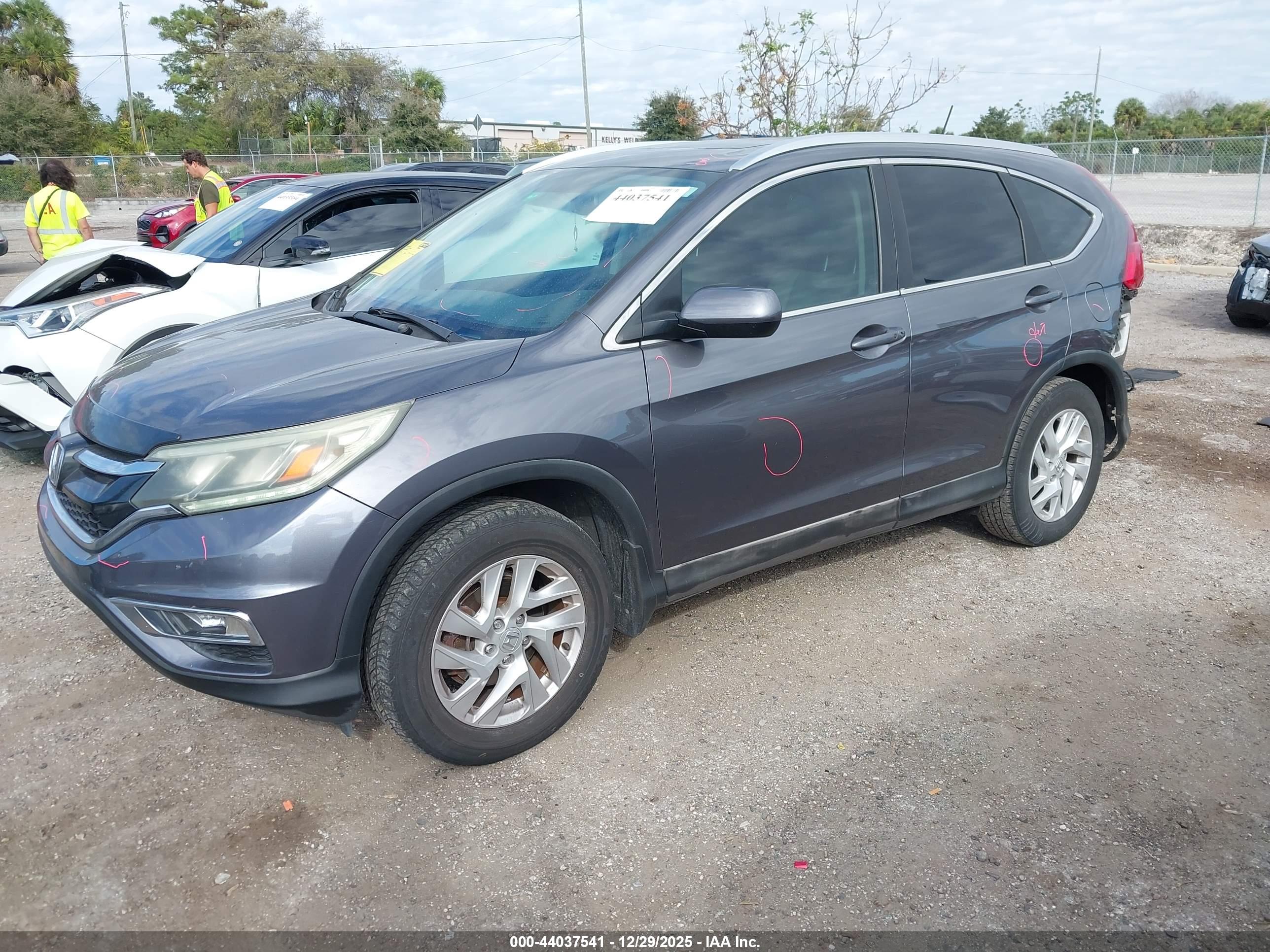 HONDA CR-V image 2