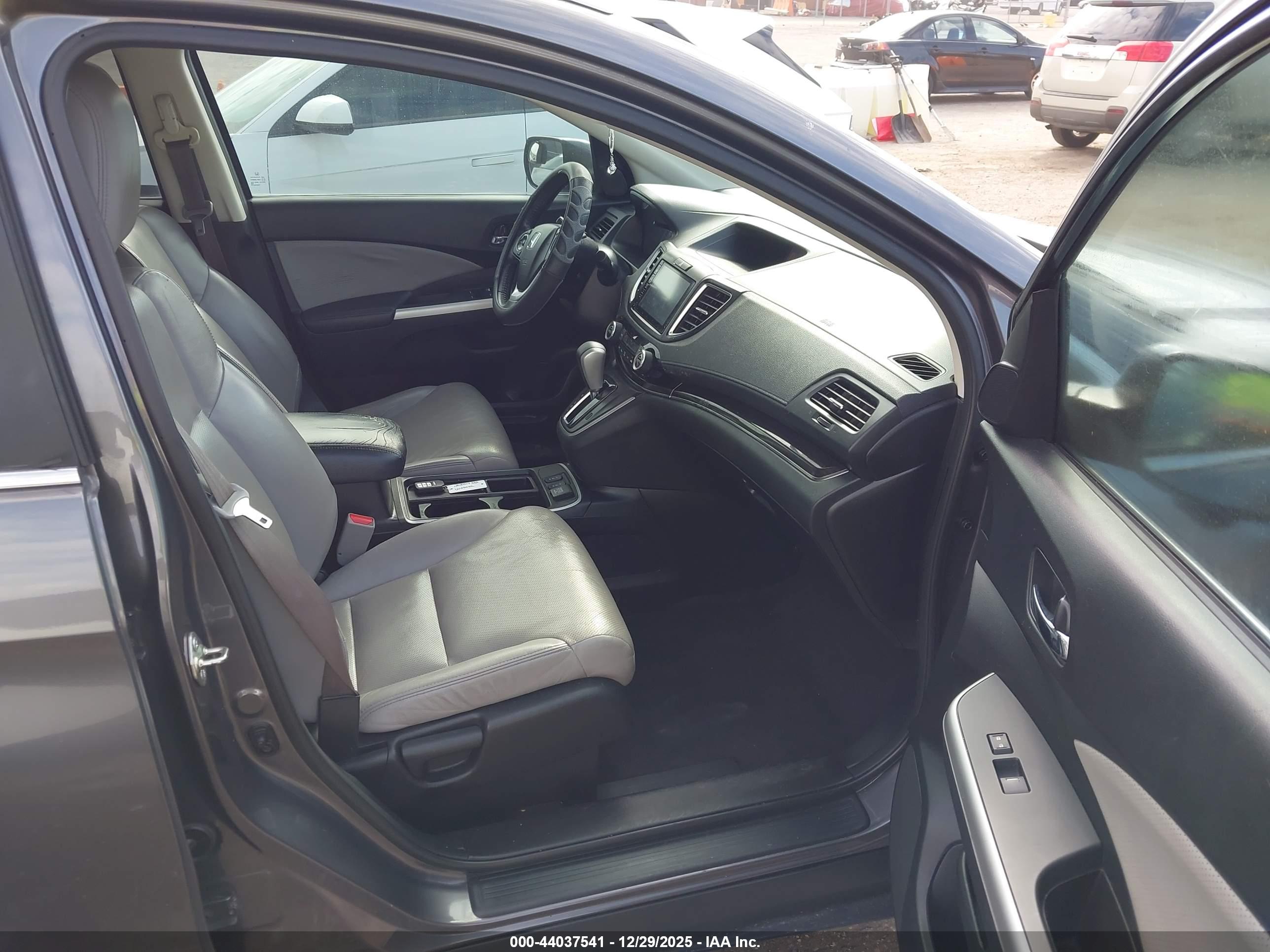 HONDA CR-V image 5