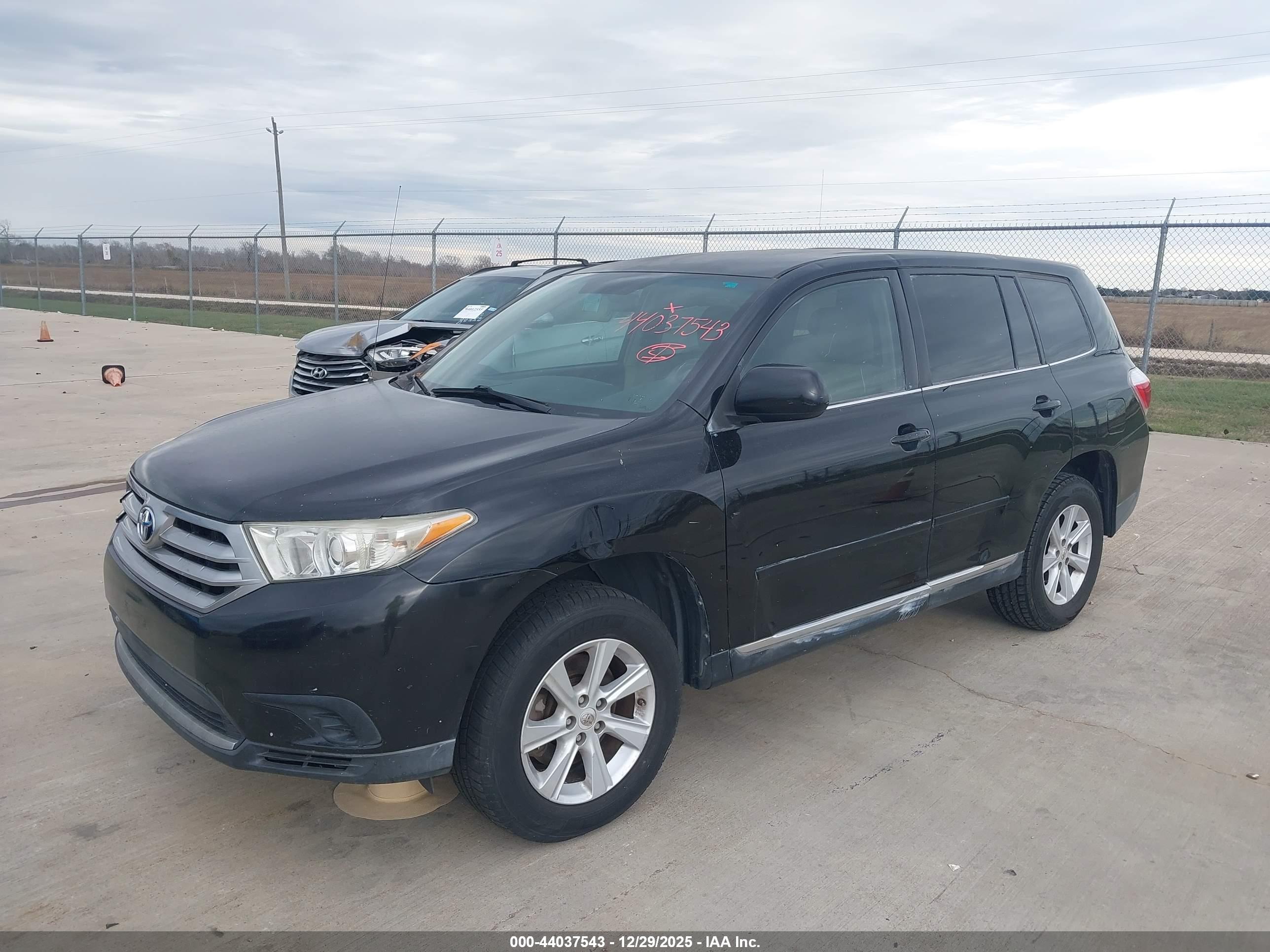 TOYOTA HIGHLANDER image 6