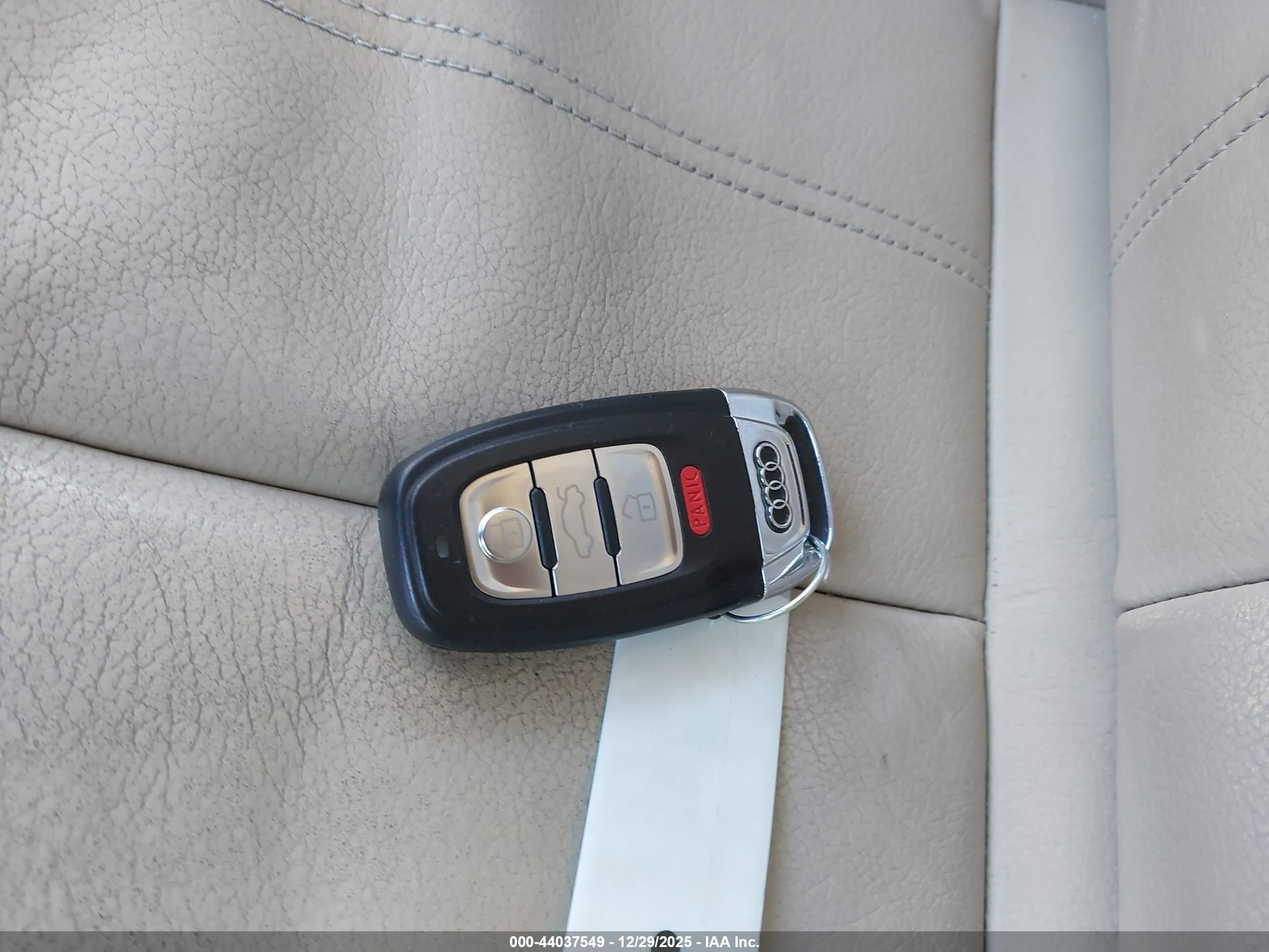 AUDI A6 image 11