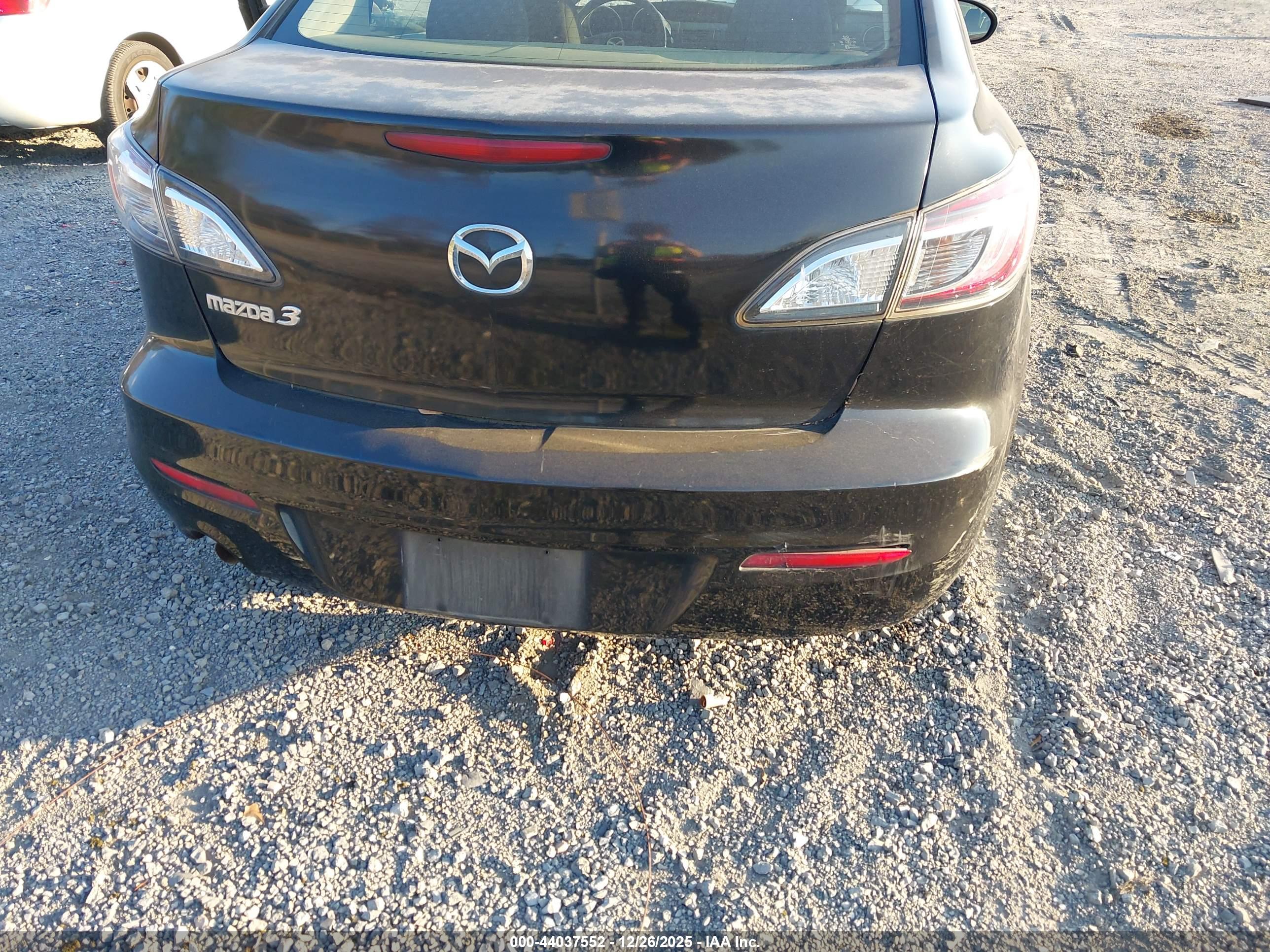 MAZDA MAZDA3 image 6