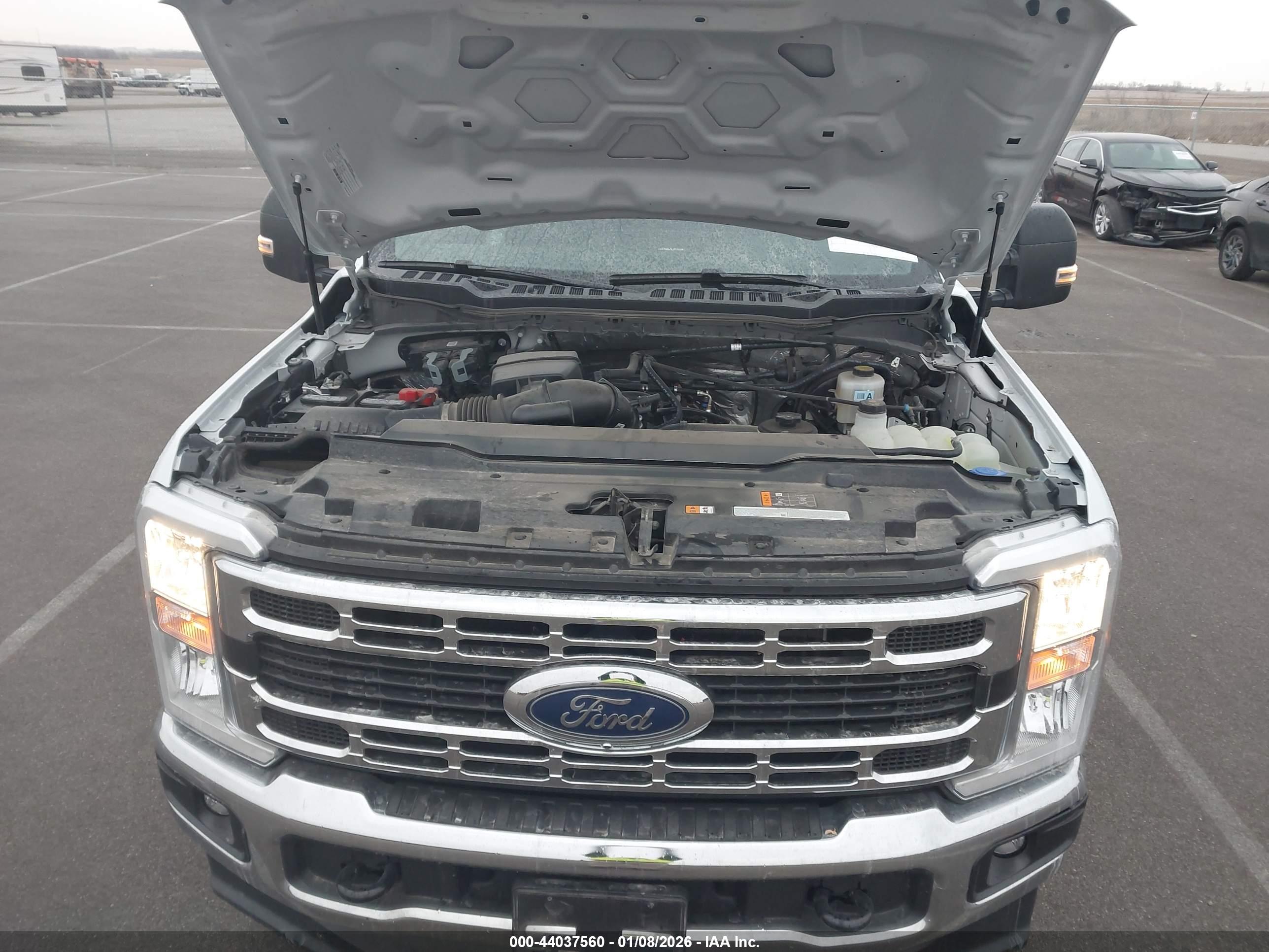 FORD F-250 image 10