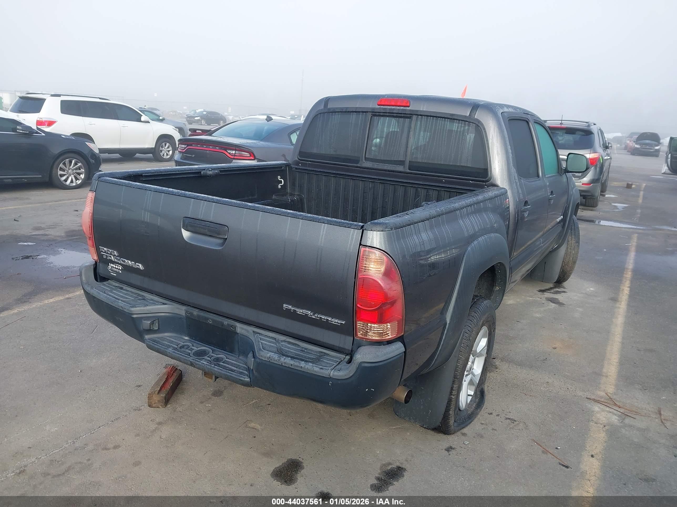 TOYOTA TACOMA image 4