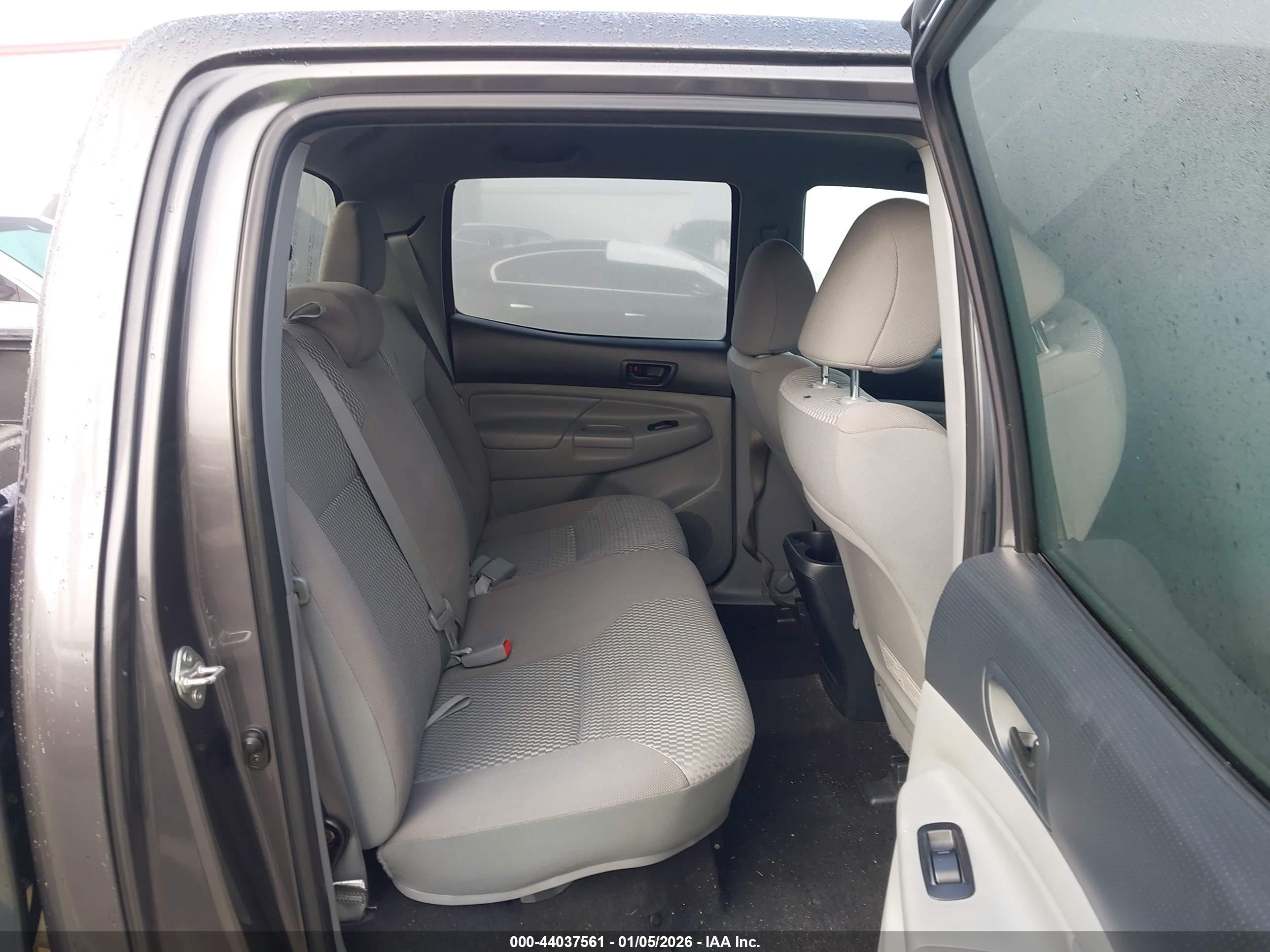 TOYOTA TACOMA image 8