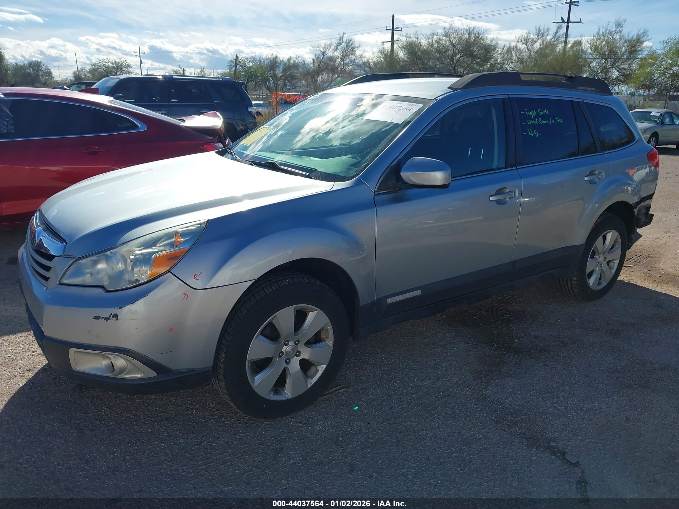 SUBARU OUTBACK image 2