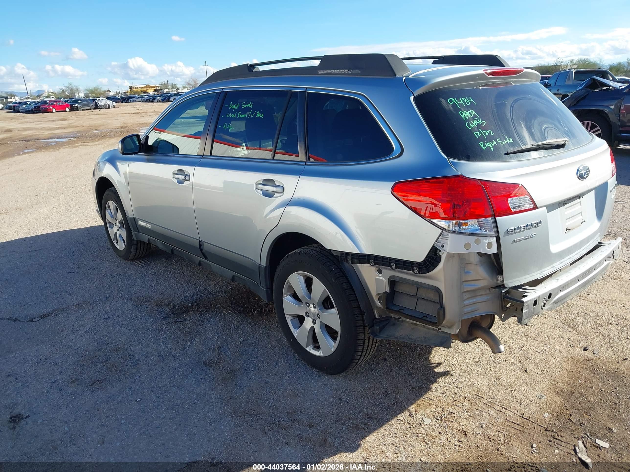 SUBARU OUTBACK image 3