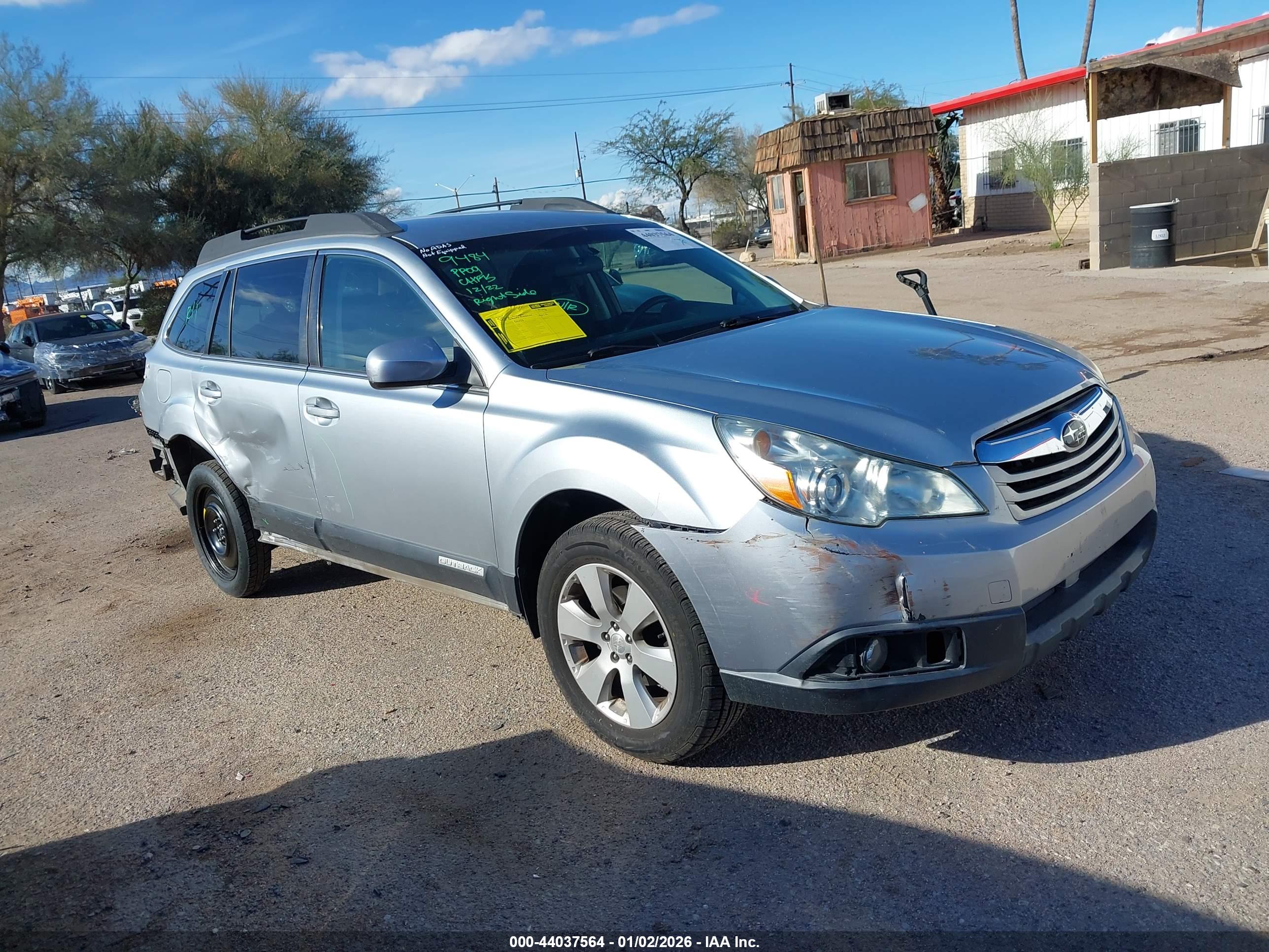 SUBARU OUTBACK image 6