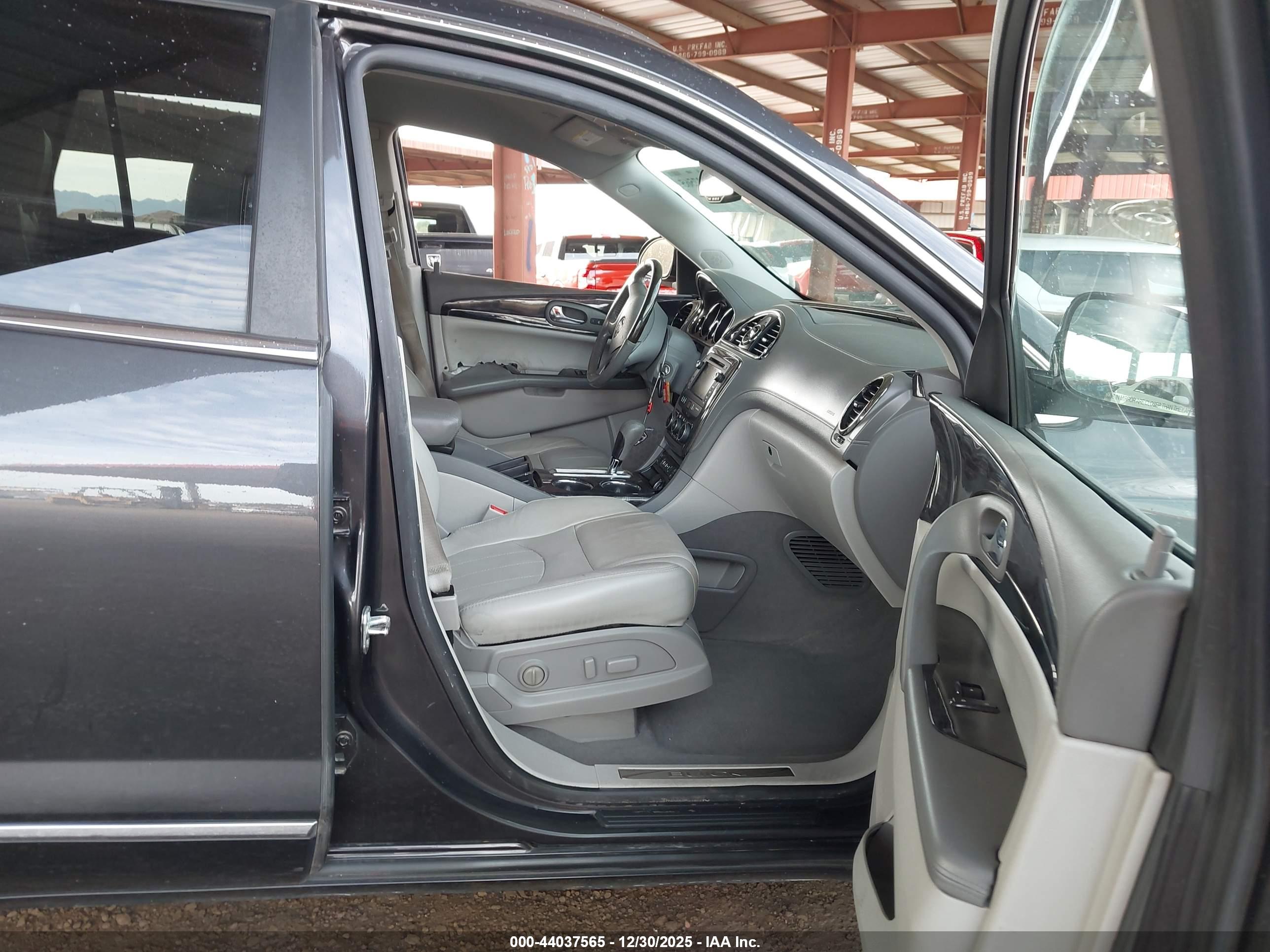 BUICK ENCLAVE image 5