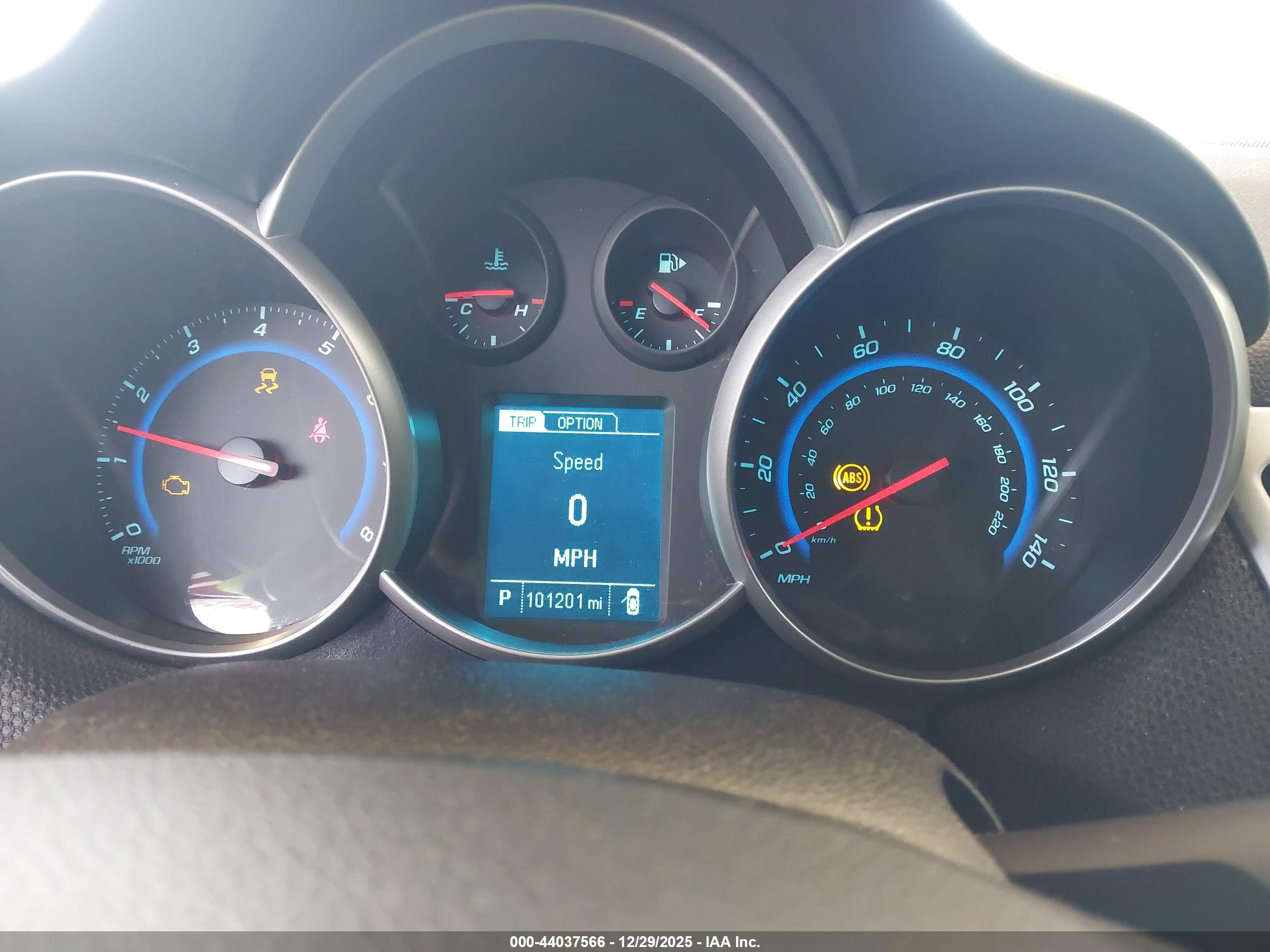 CHEVROLET CRUZE image 7