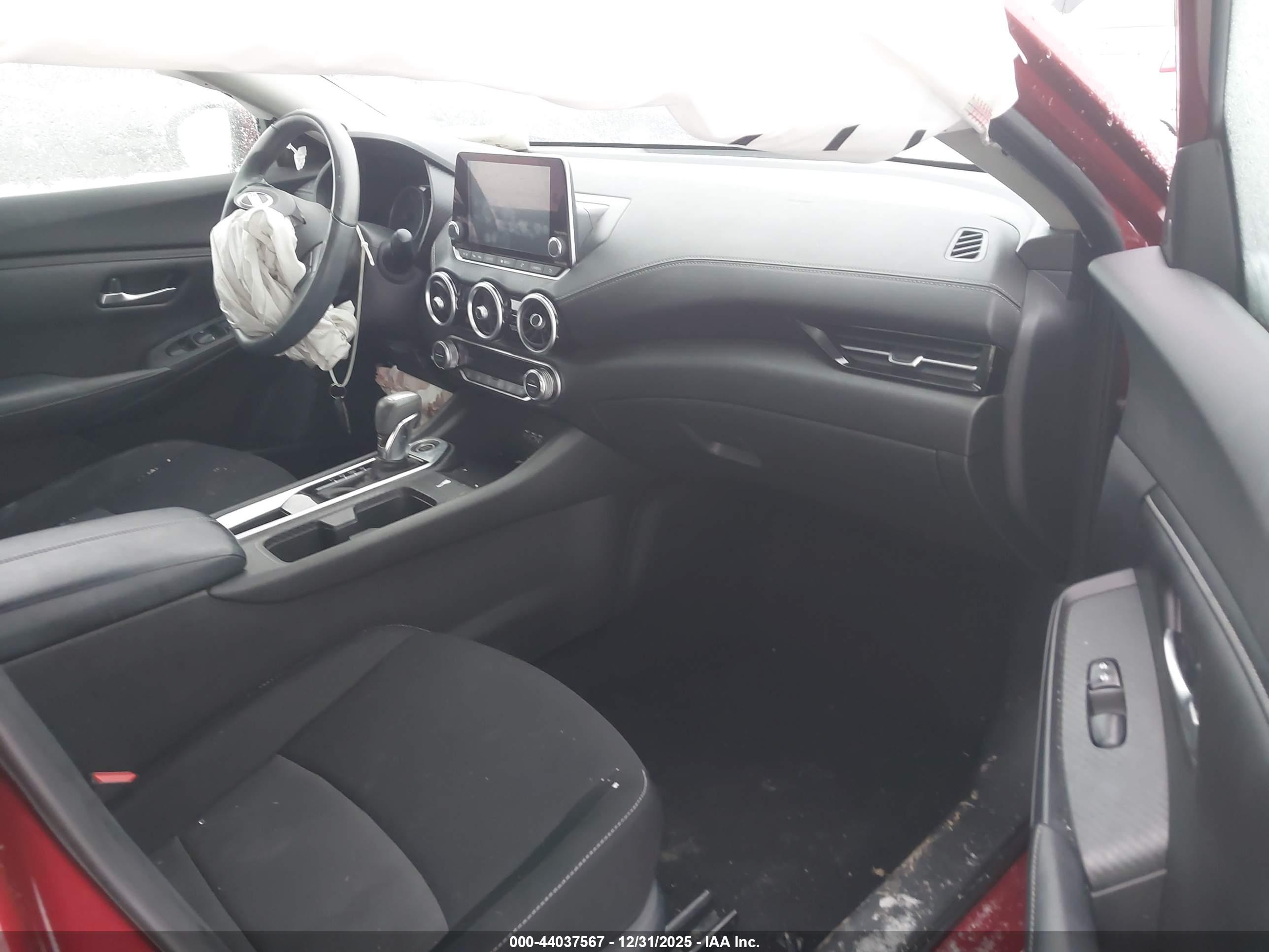 NISSAN SENTRA image 5