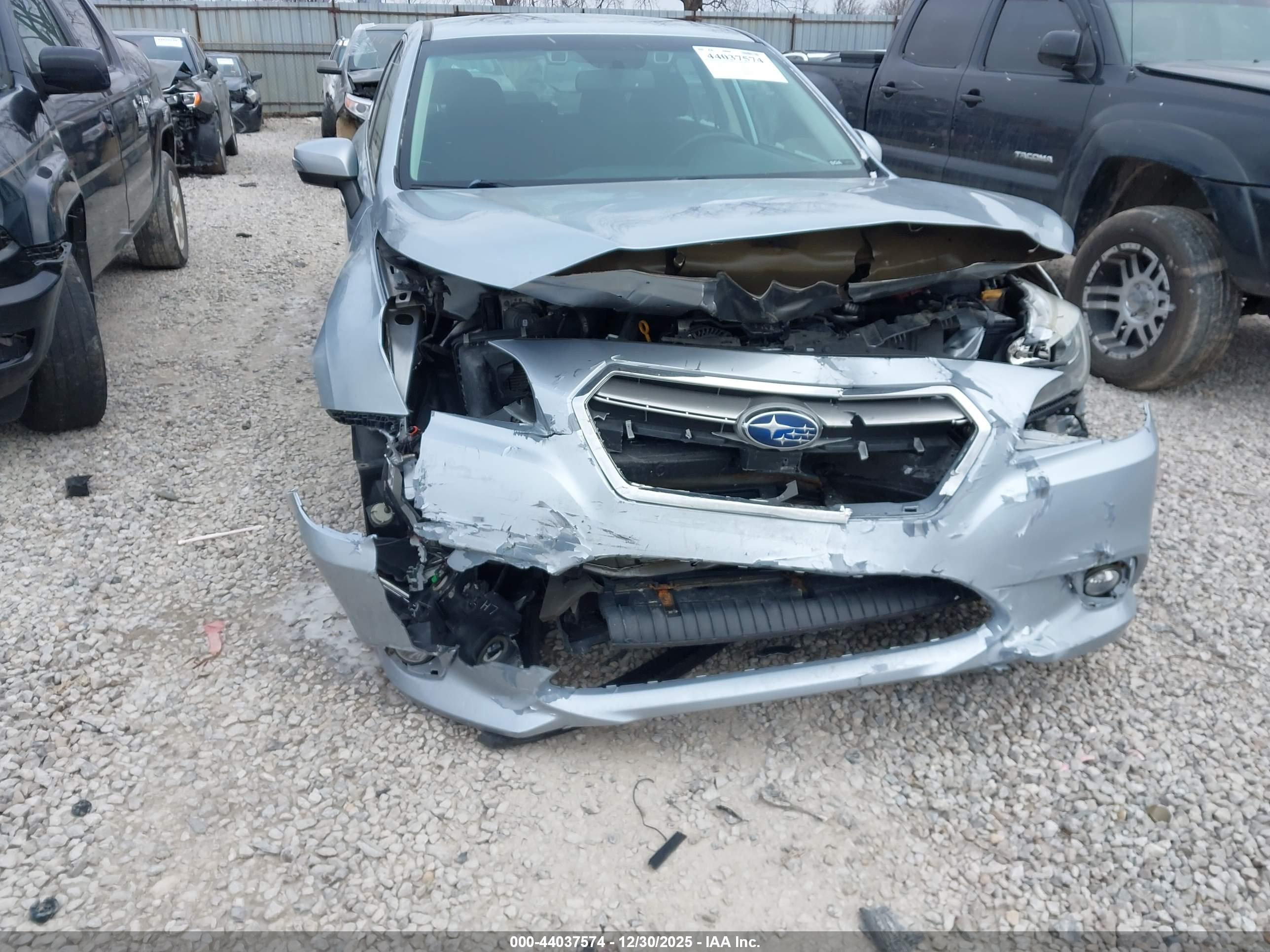 SUBARU LEGACY image 6