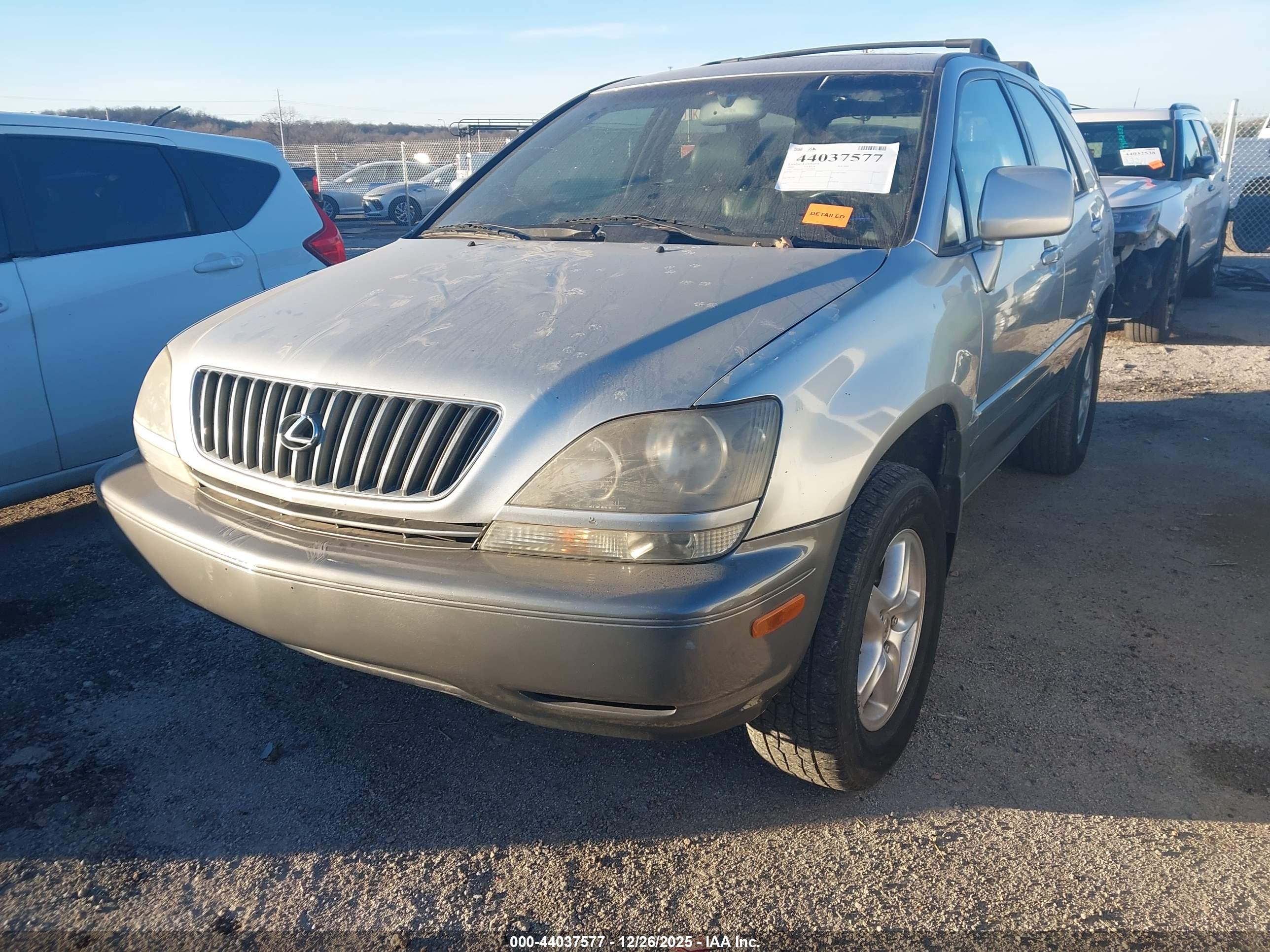 LEXUS RX image 2