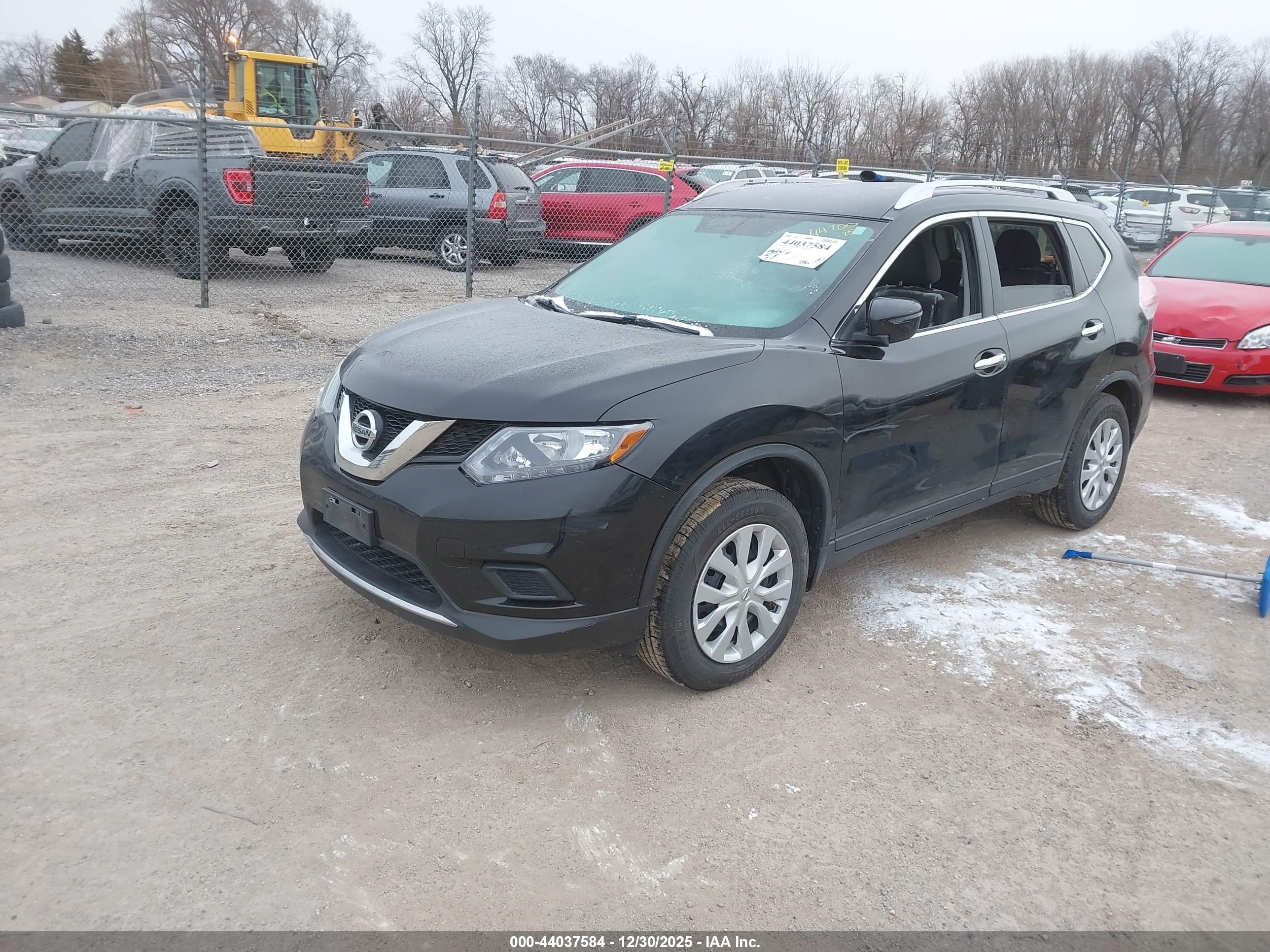 NISSAN ROGUE image 2