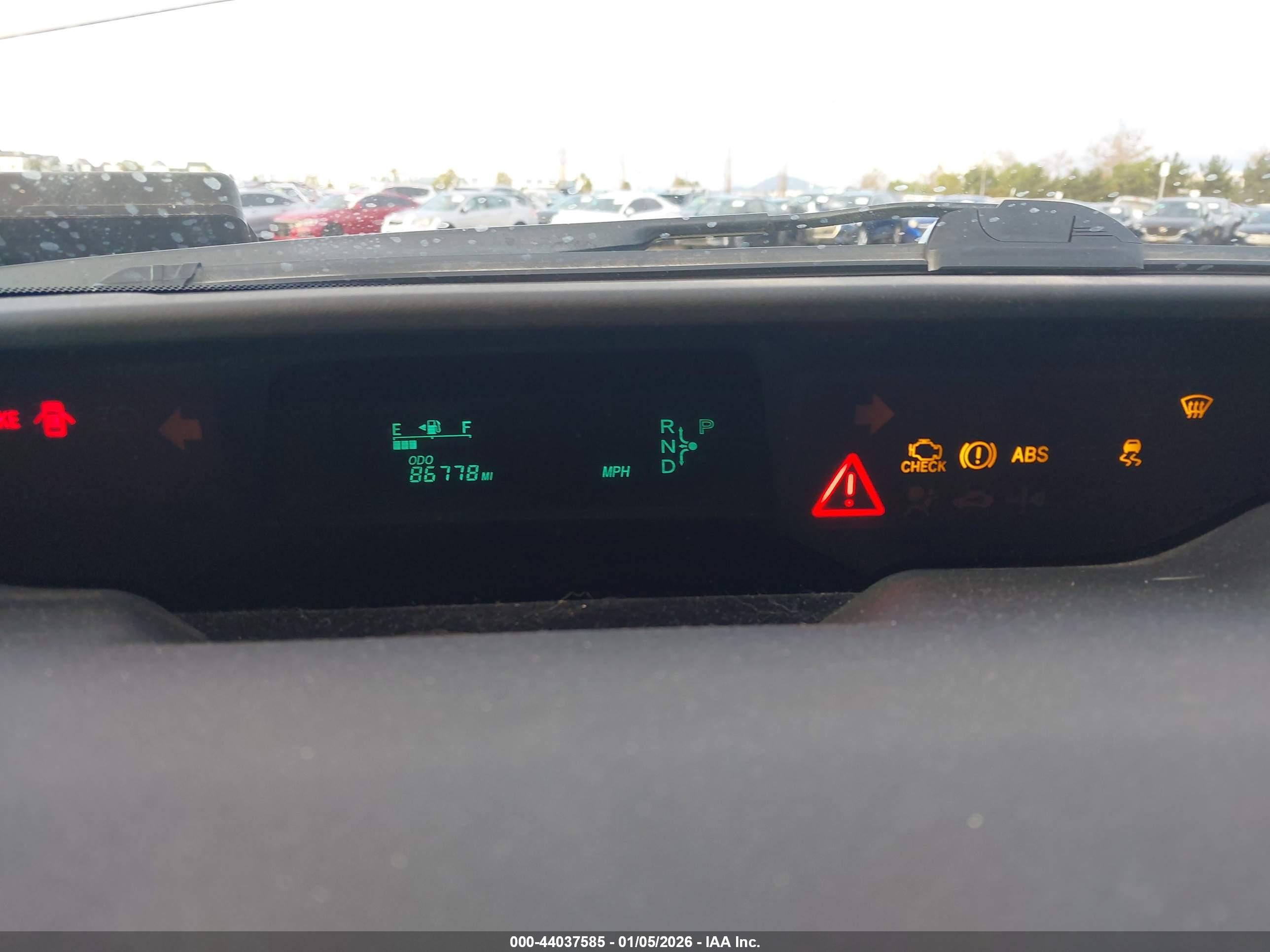 TOYOTA PRIUS image 7