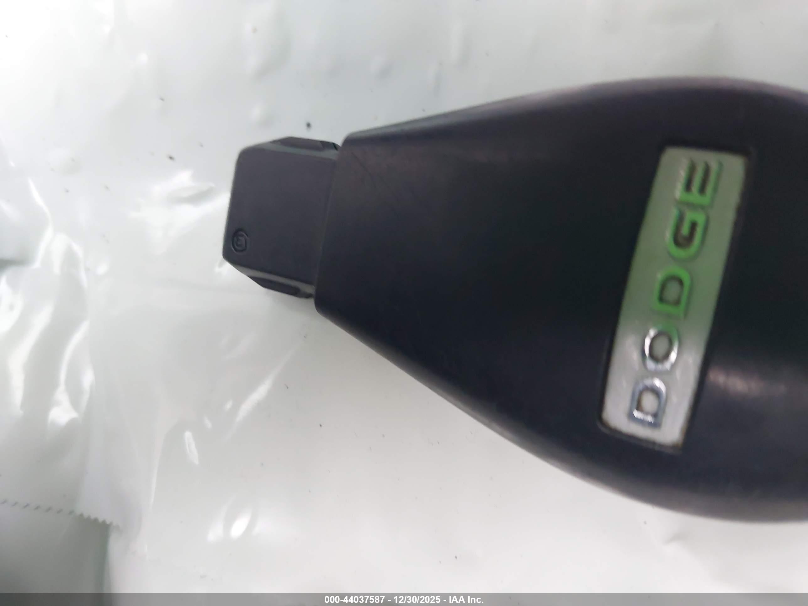 DODGE GRAND image 11