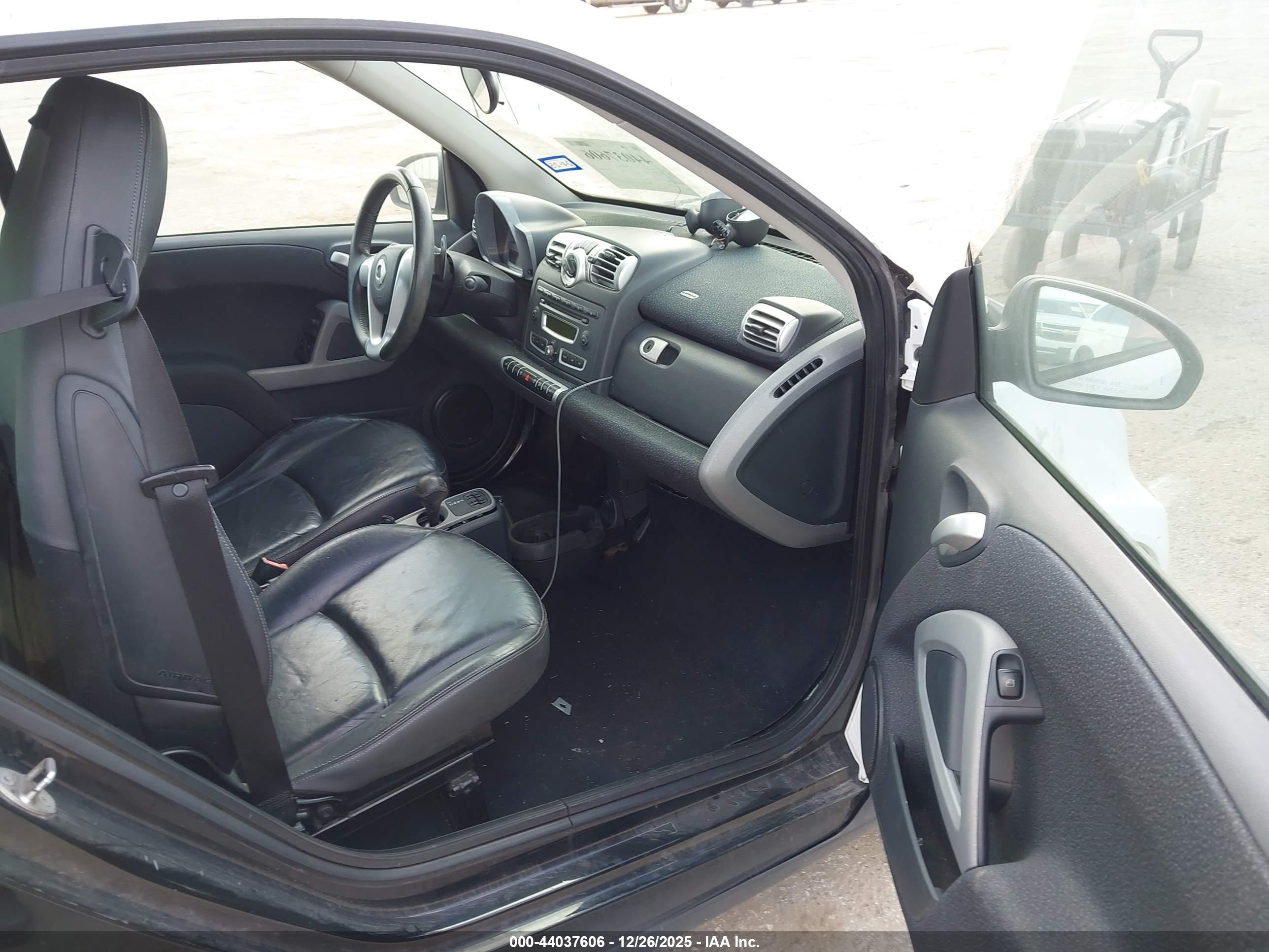 SMART FORTWO image 5