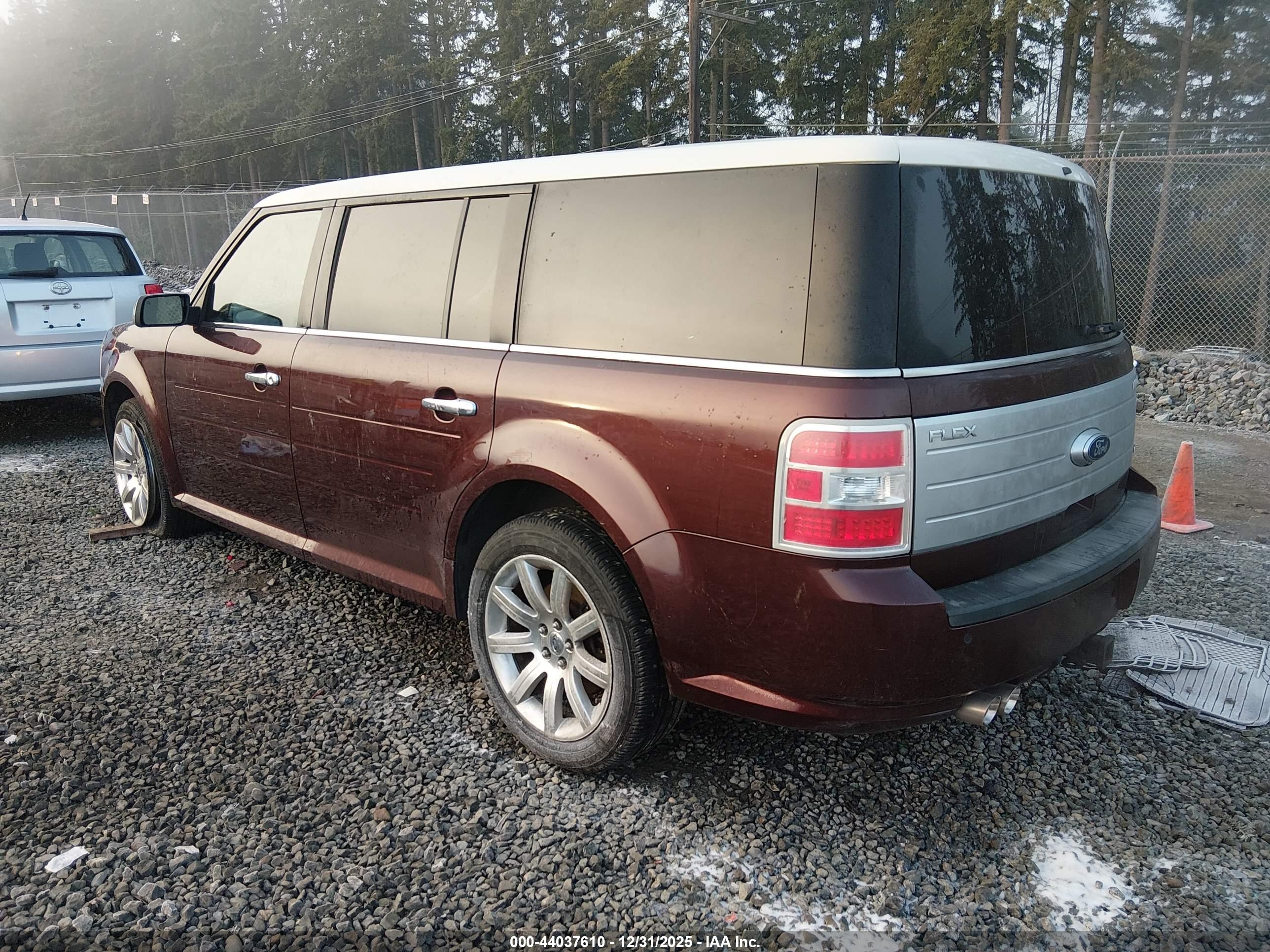FORD FLEX image 3