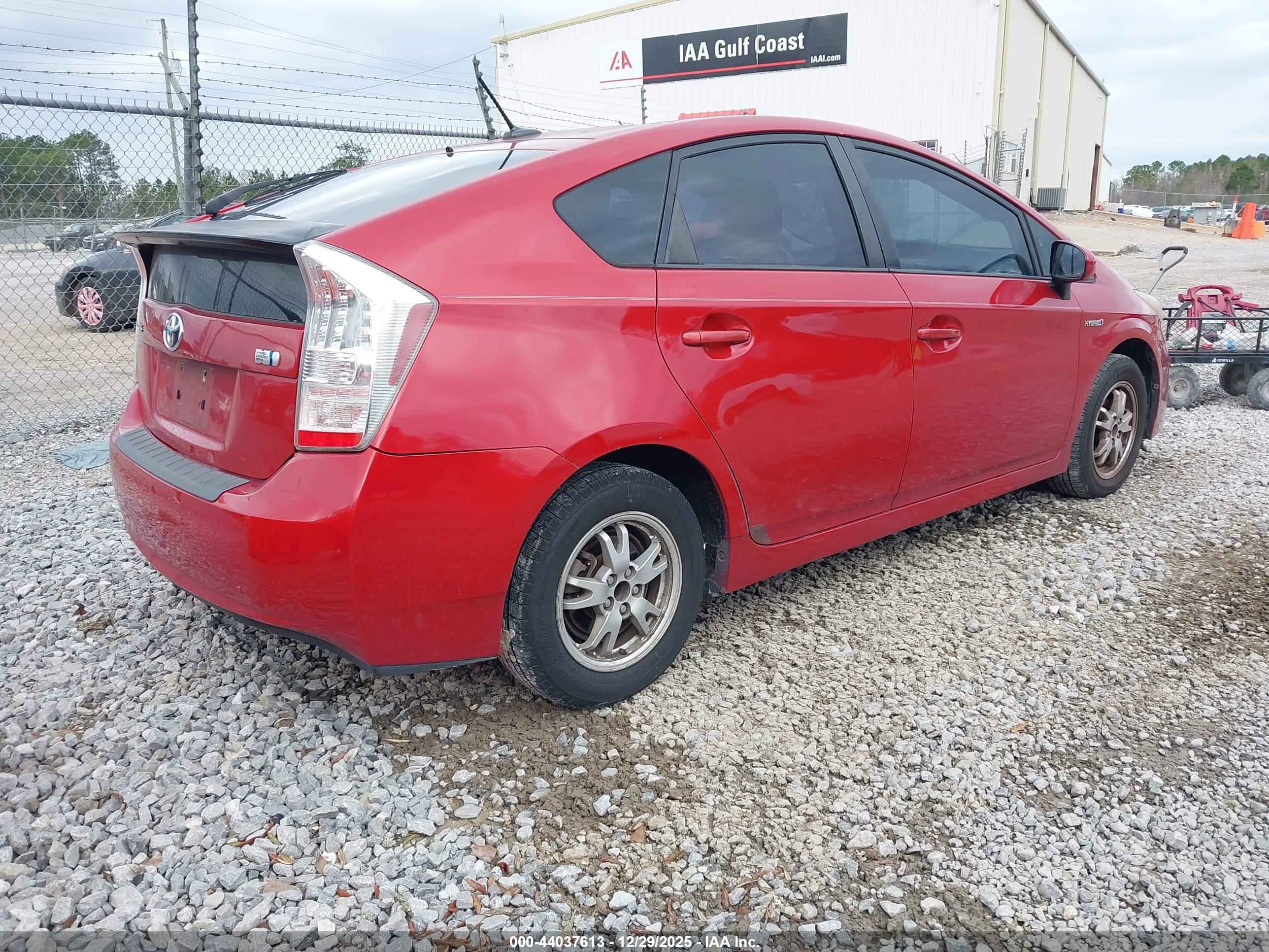 TOYOTA PRIUS image 4