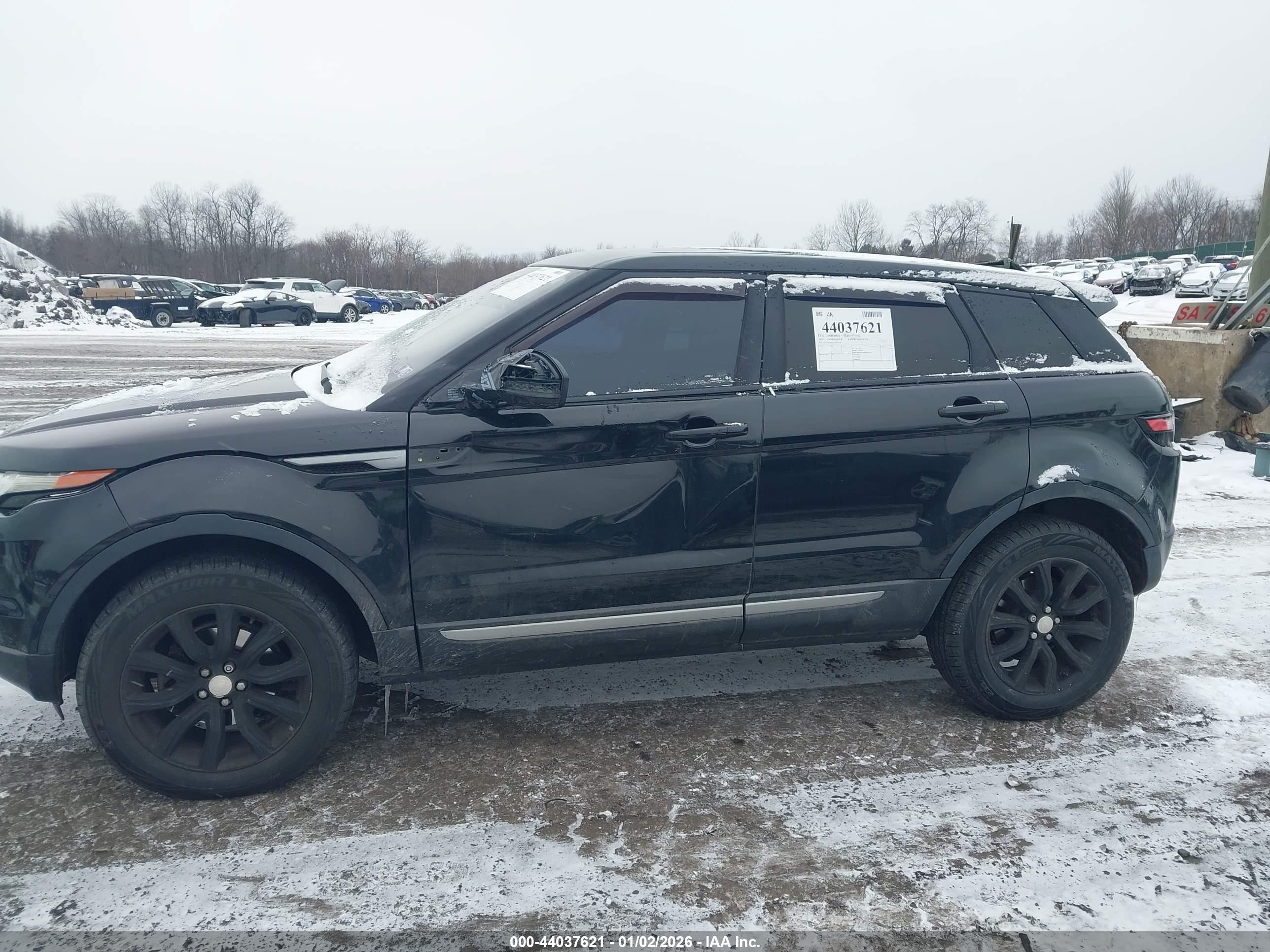 LAND ROVER image 6