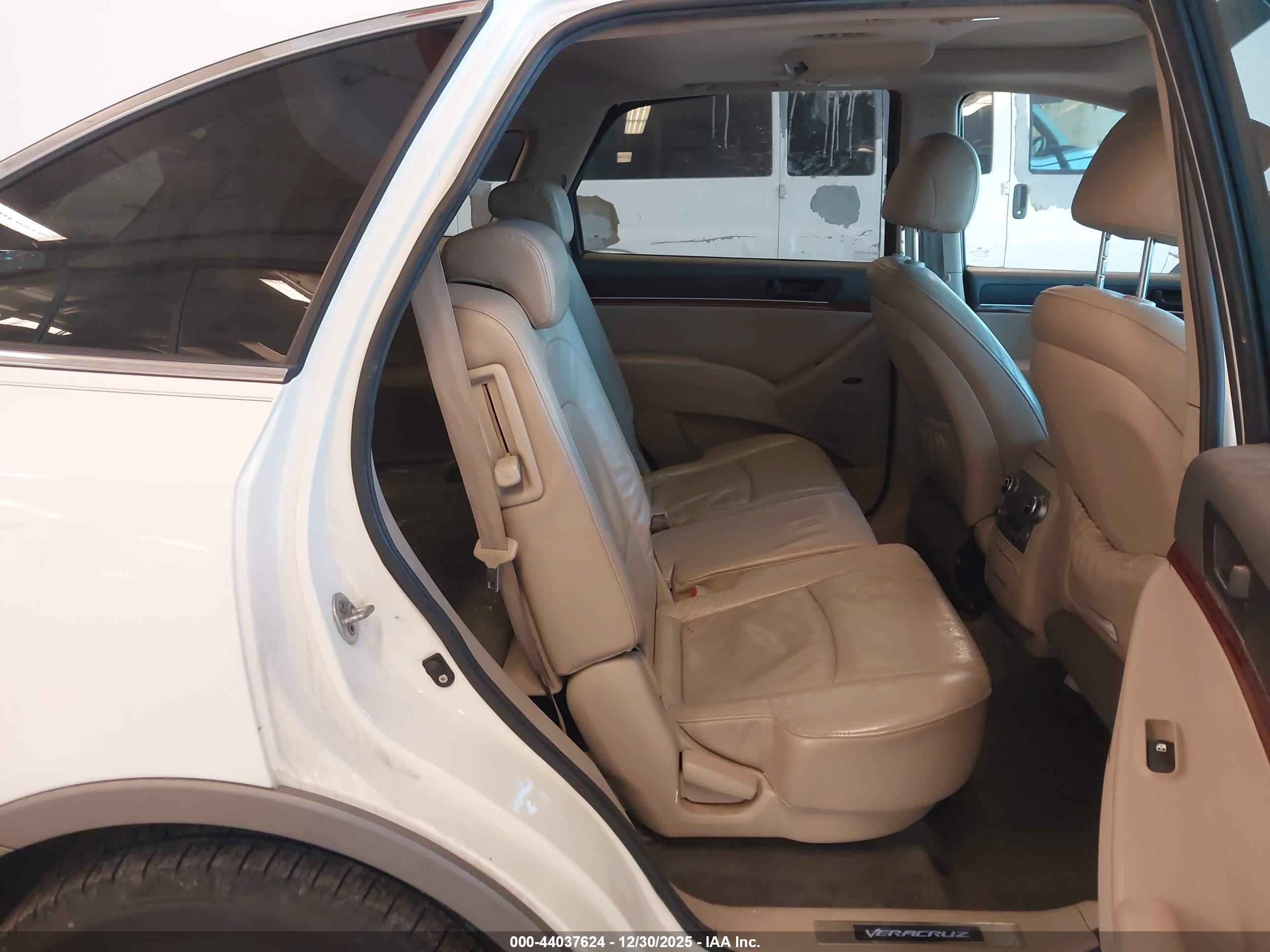 HYUNDAI VERACRUZ image 8