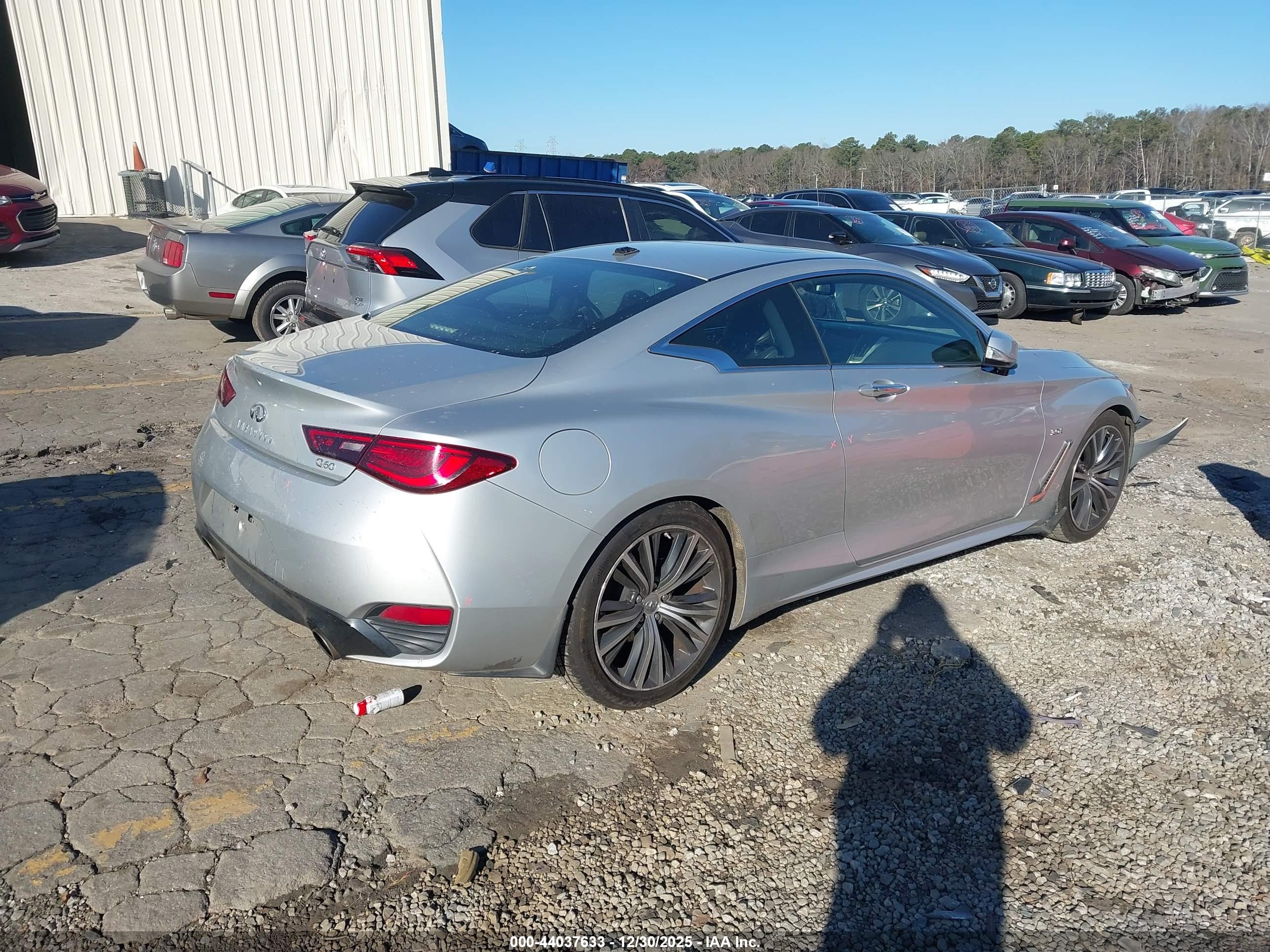 INFINITI Q60 image 4