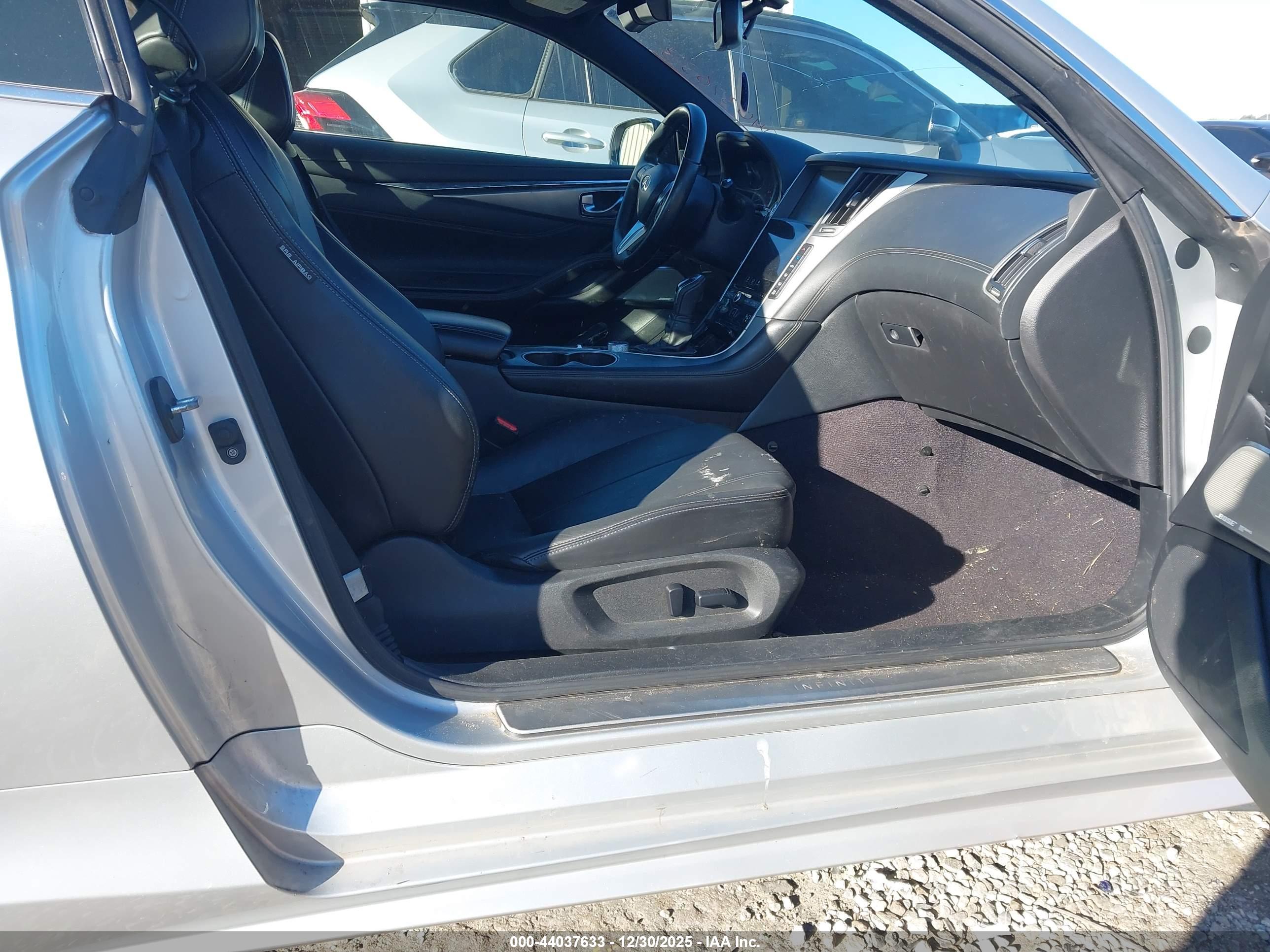 INFINITI Q60 image 5