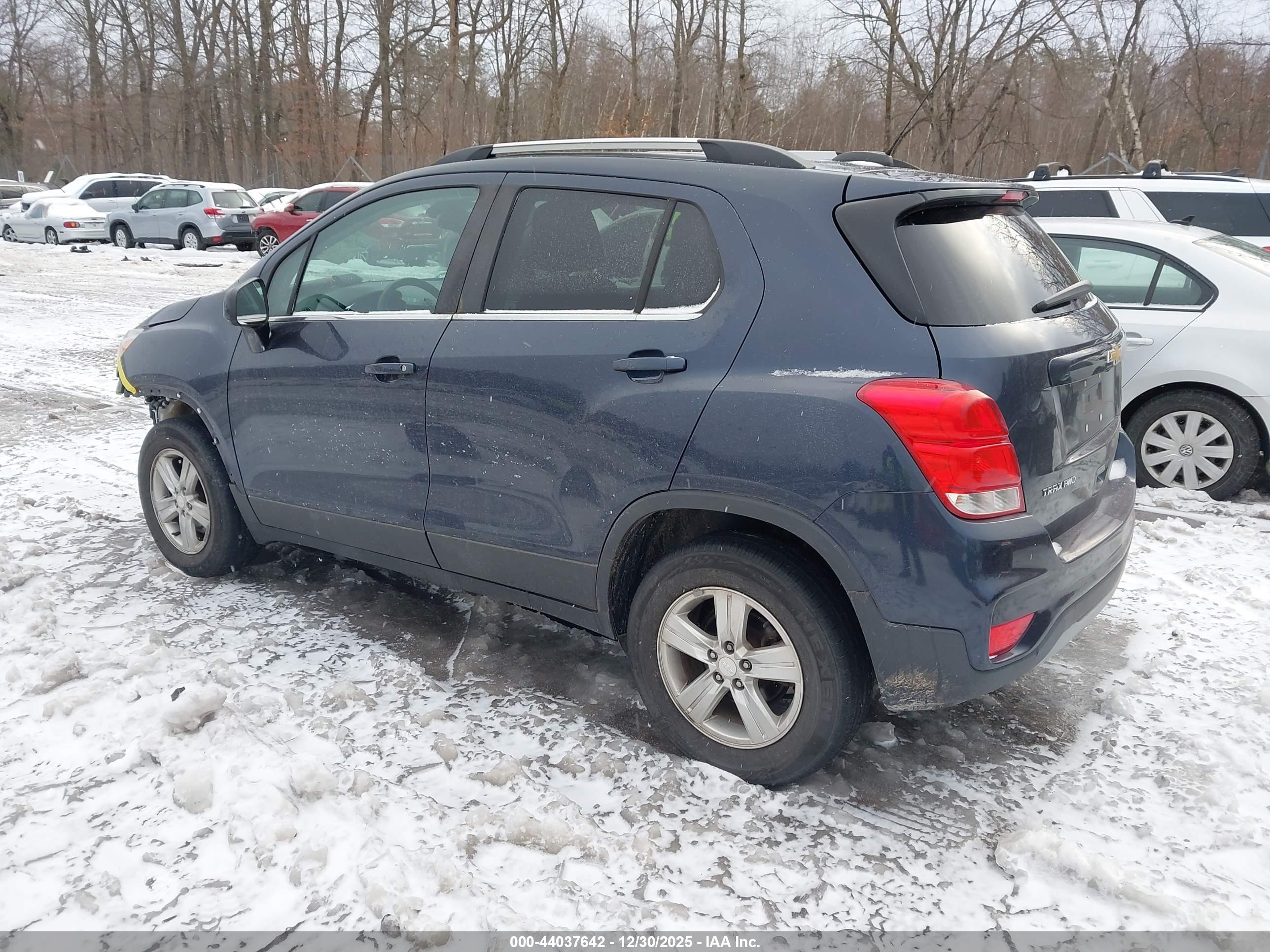 CHEVROLET TRAX image 3