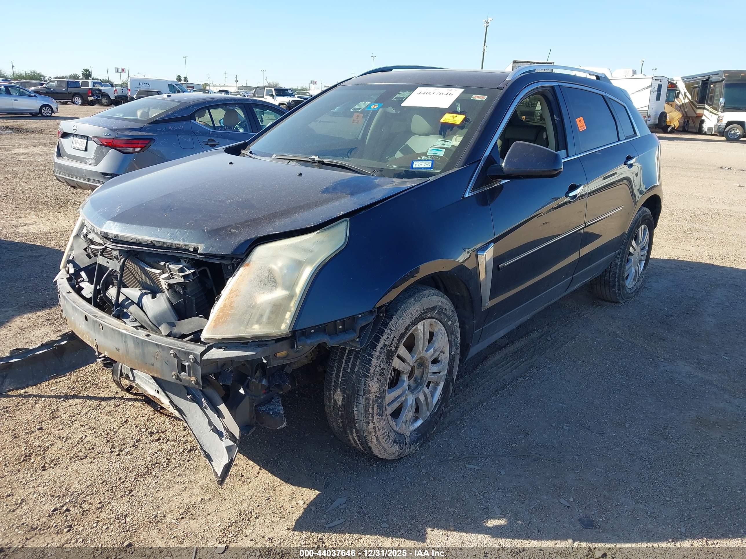 CADILLAC SRX image 2